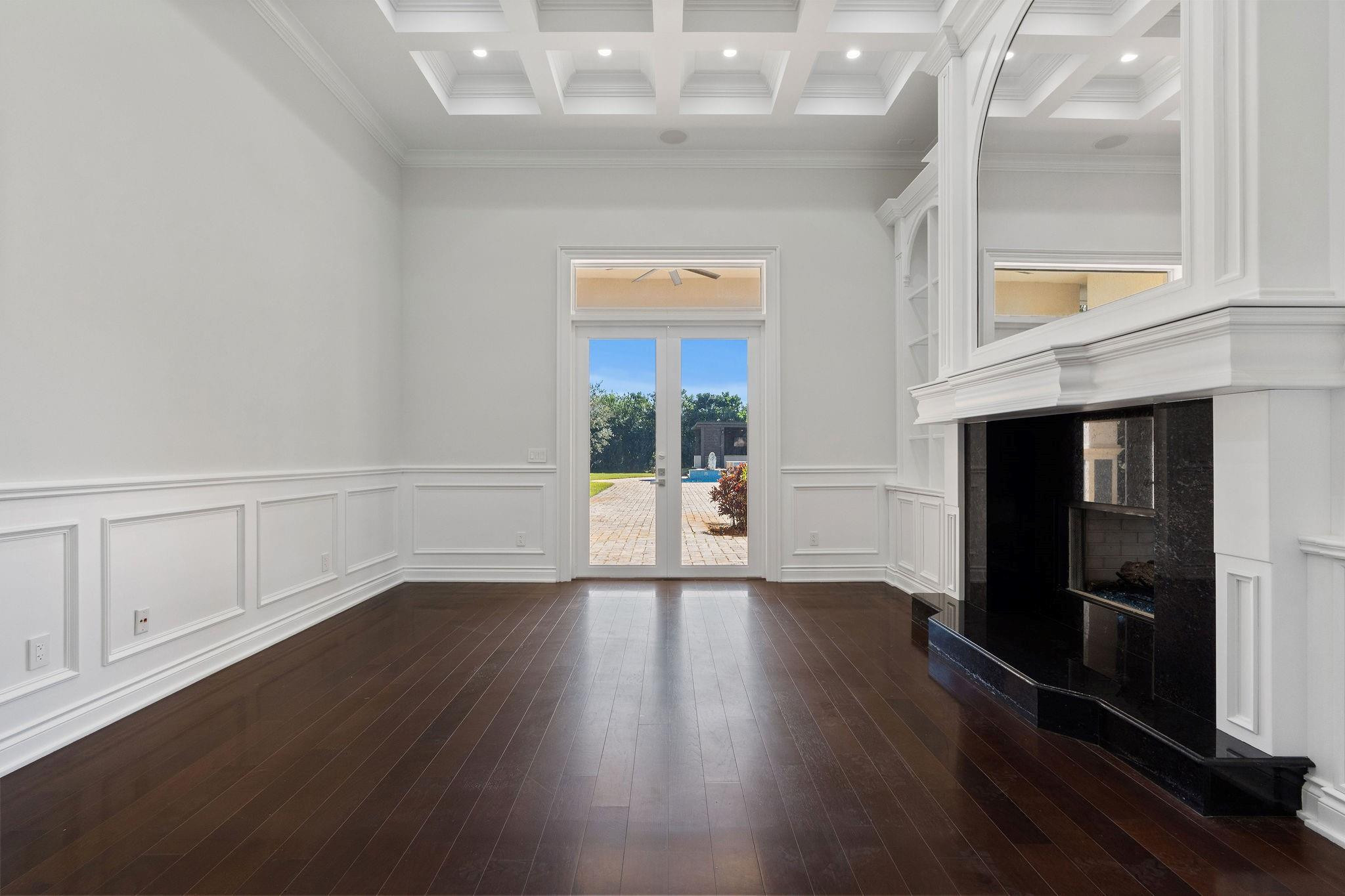 16850 Stratford Court