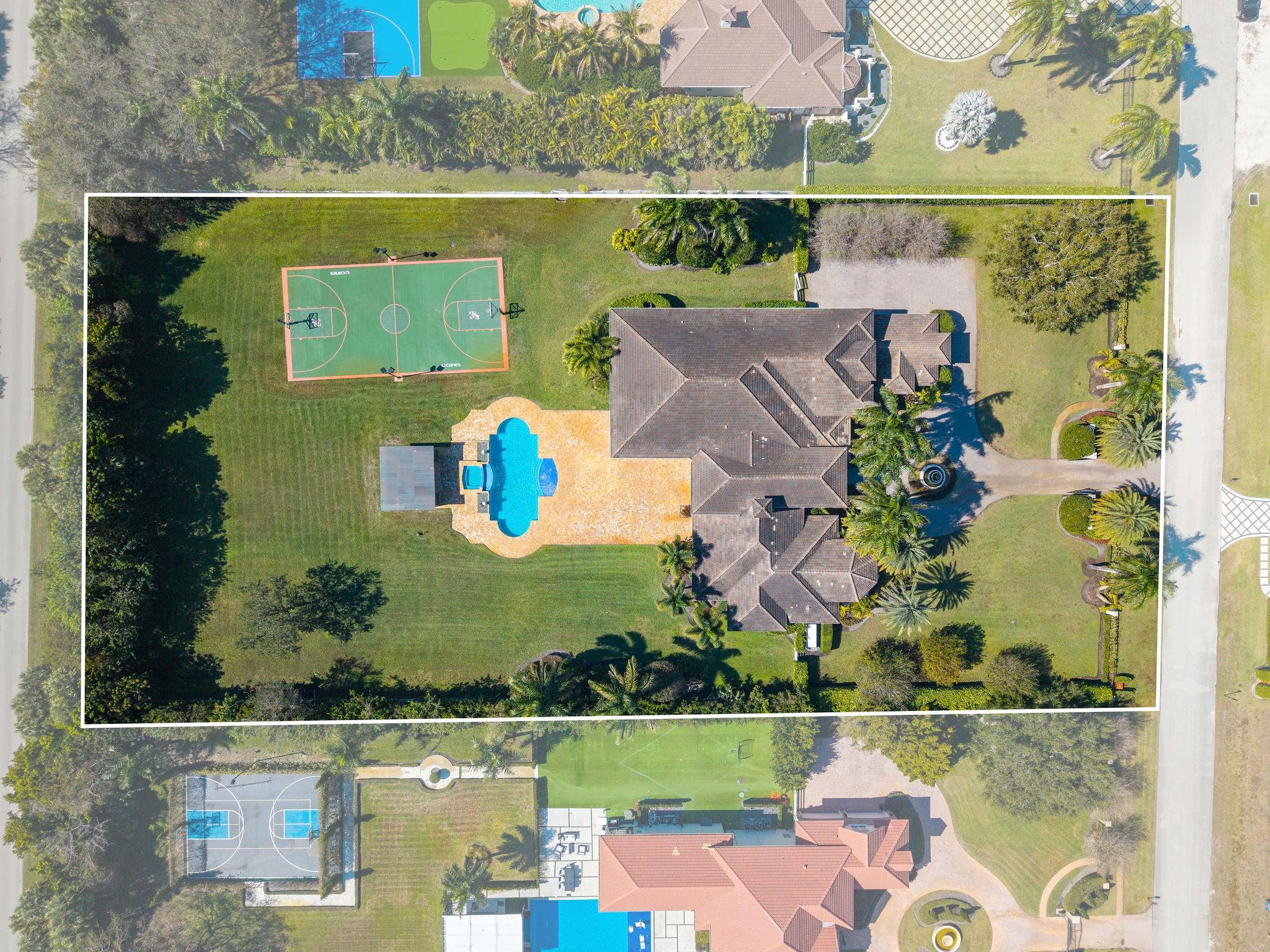 16850 Stratford Court