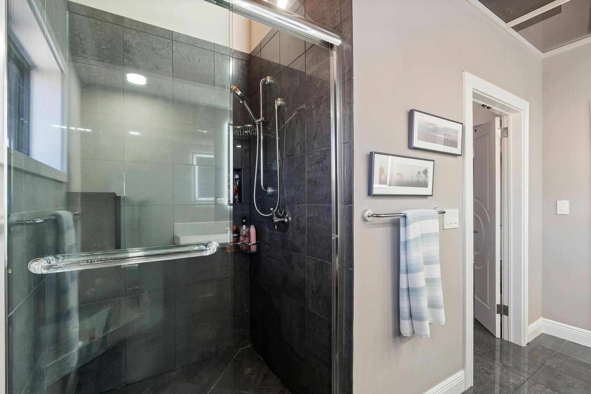 16 Portside Drive 16C