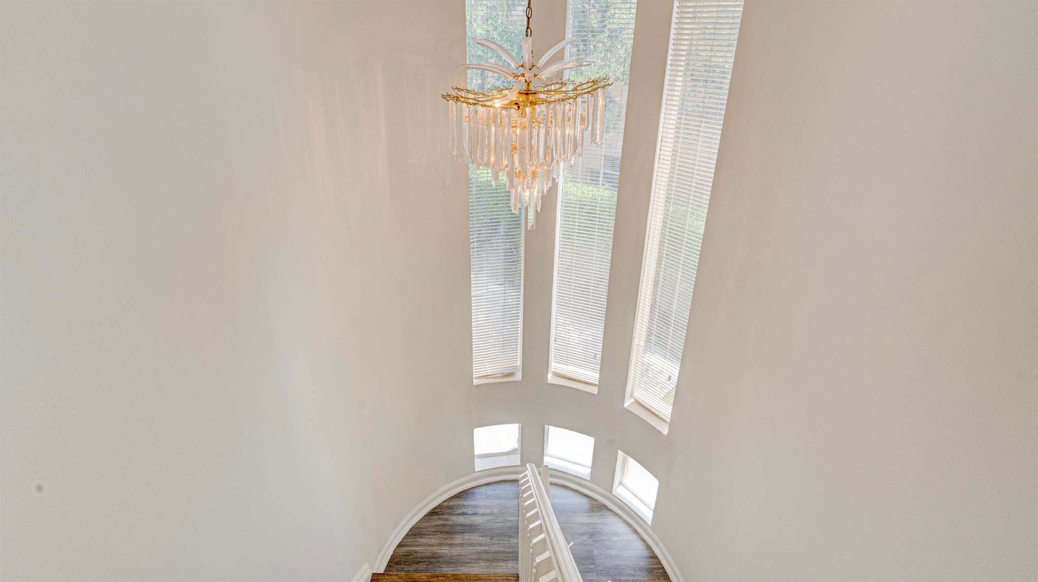 11373 Lakeview Drive