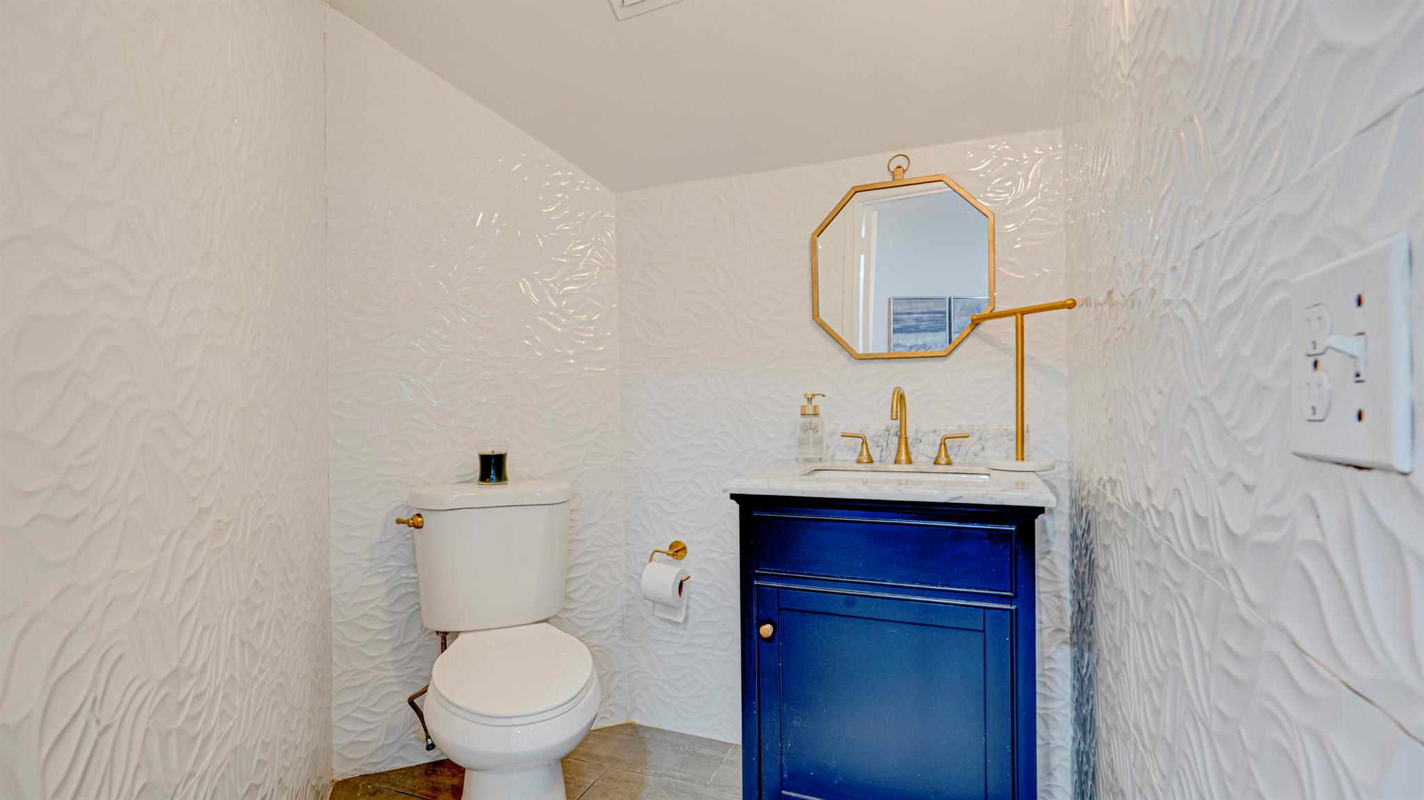 11373 Lakeview Drive