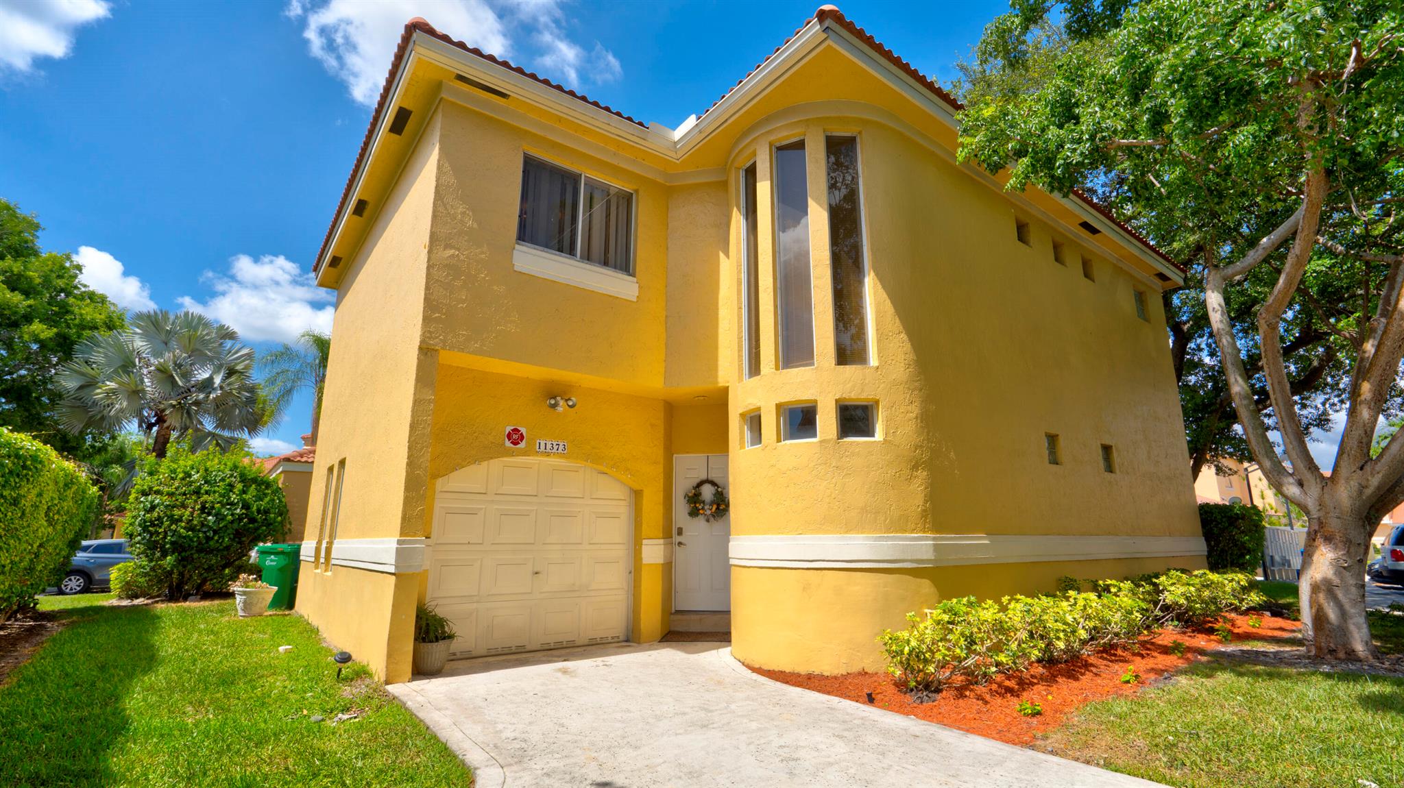 11373 Lakeview Drive