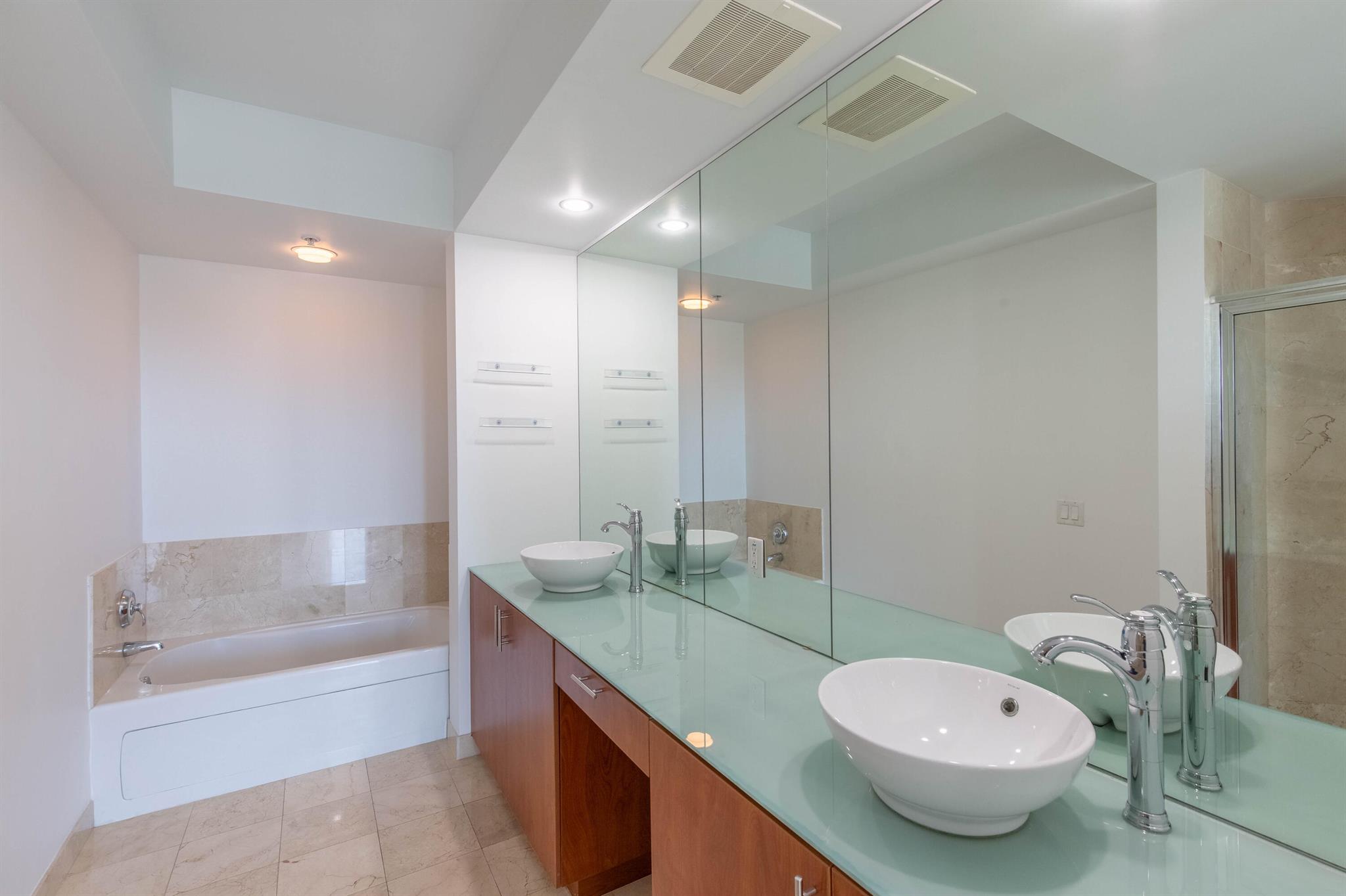 315 NE 3rd Avenue 1706