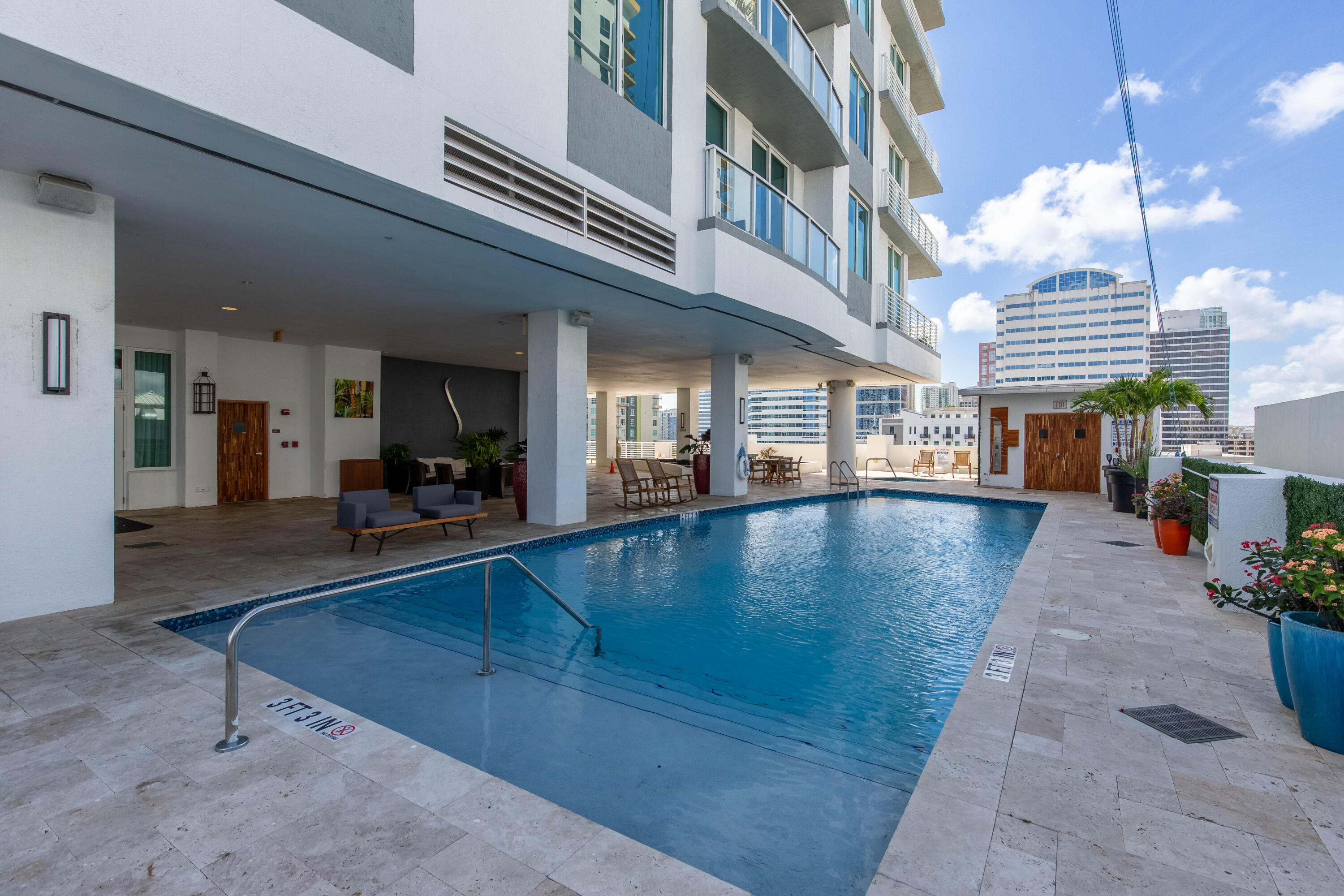 315 NE 3rd Avenue 1706