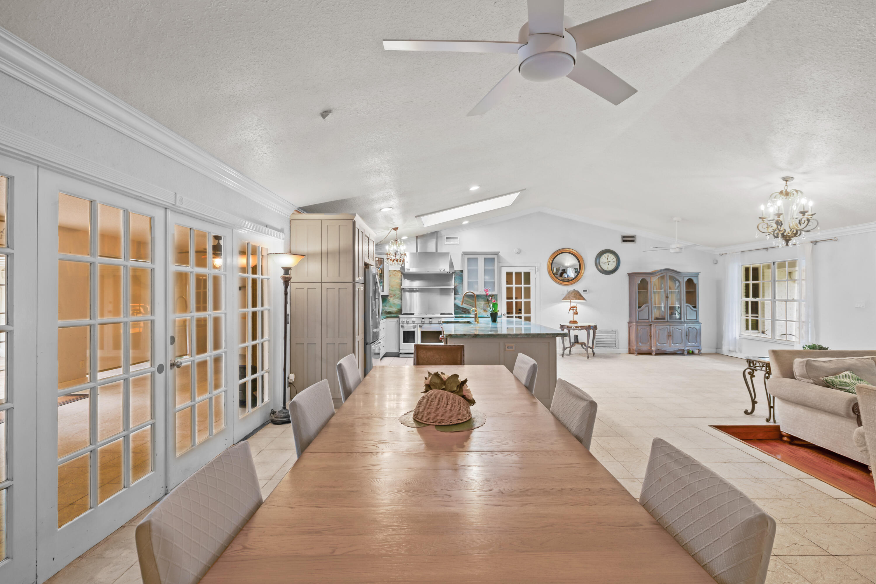 2619 Palm Deer Drive