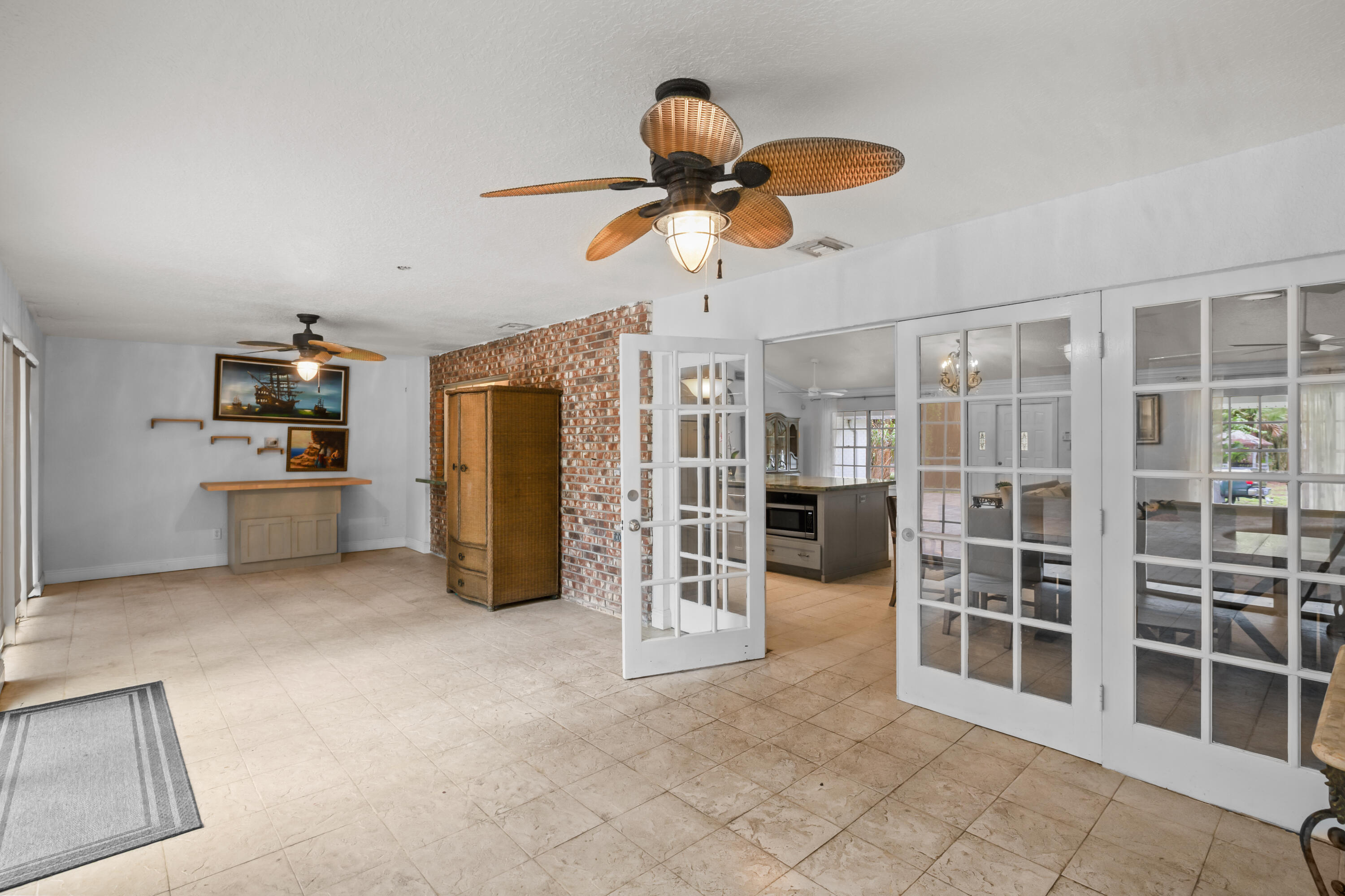 2619 Palm Deer Drive