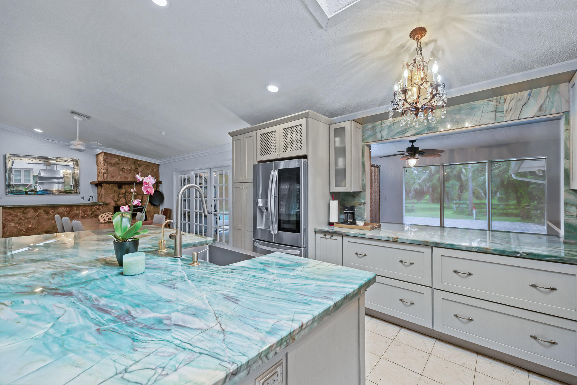 2619 Palm Deer Drive