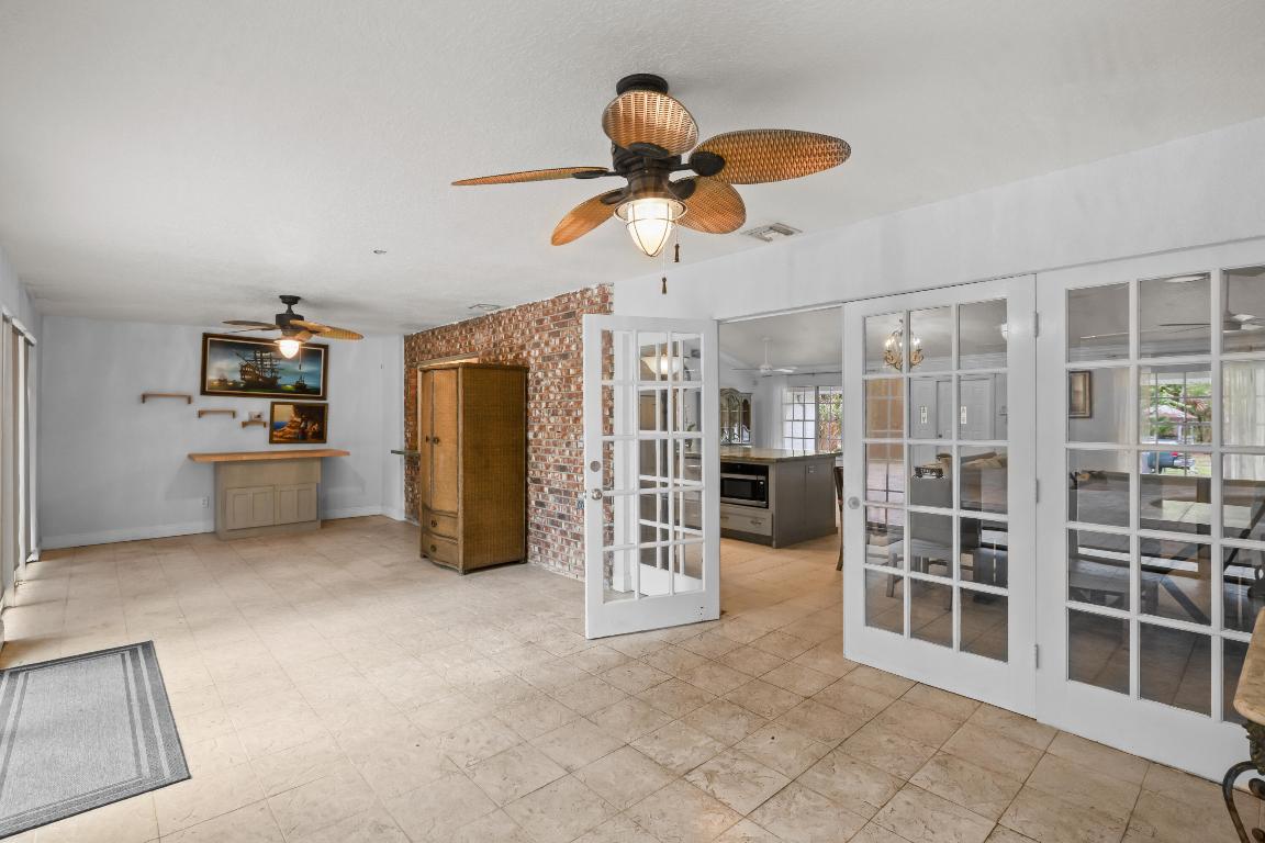 2619 Palm Deer Drive