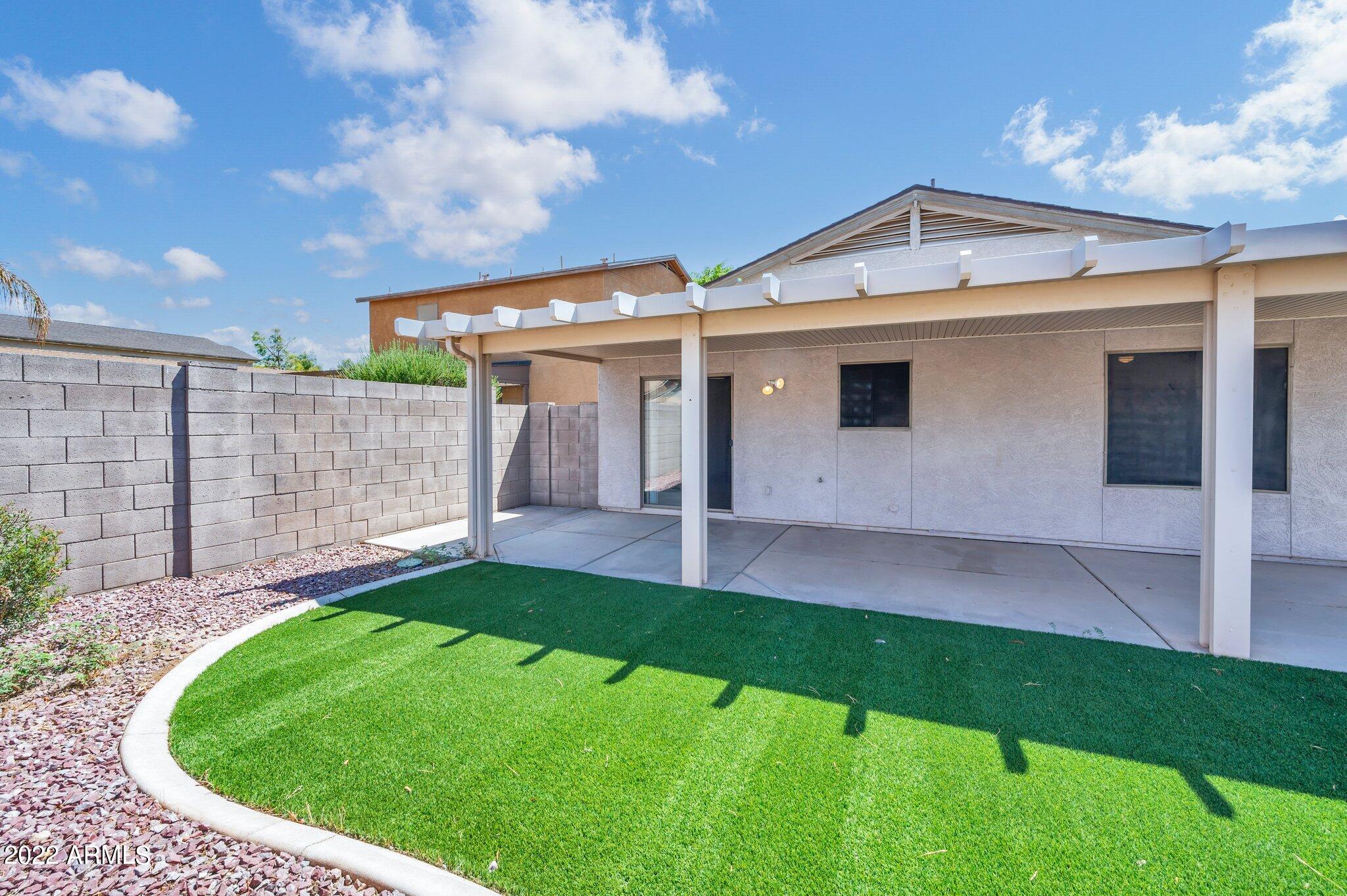 40440 N HIGH MEADOWS Drive