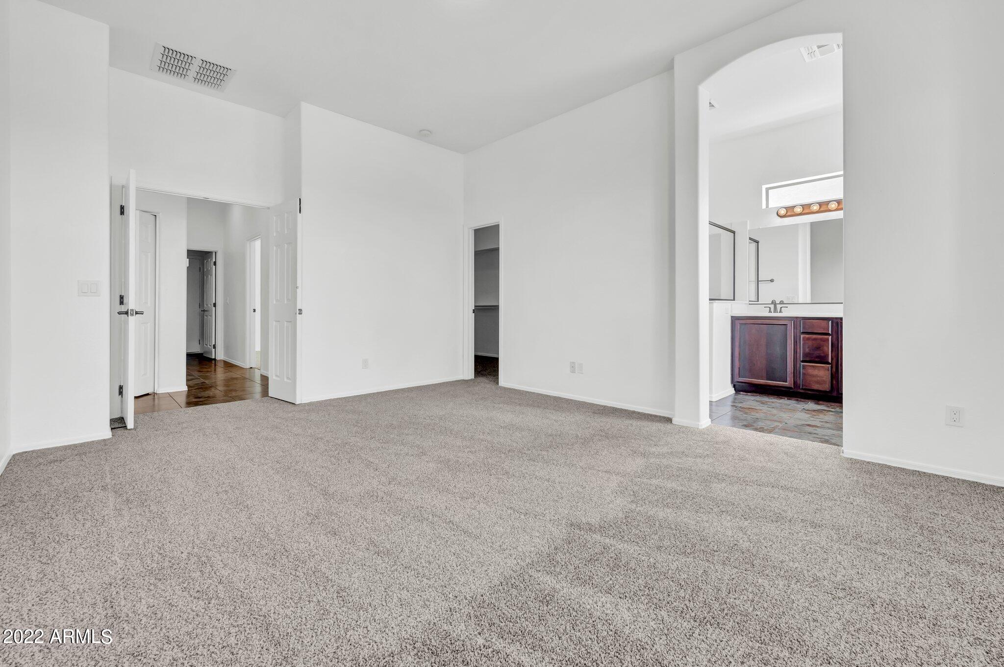 2728 N AUGUSTINE --