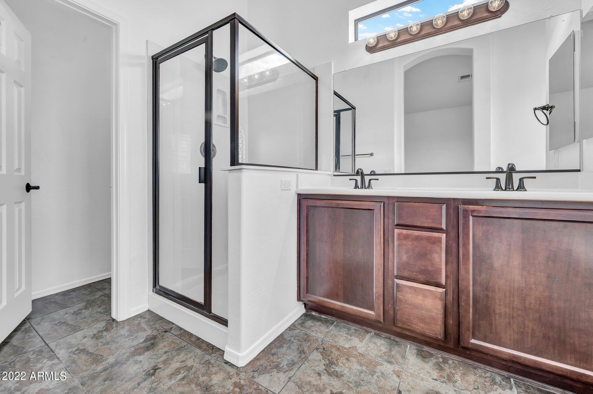 2728 N AUGUSTINE --