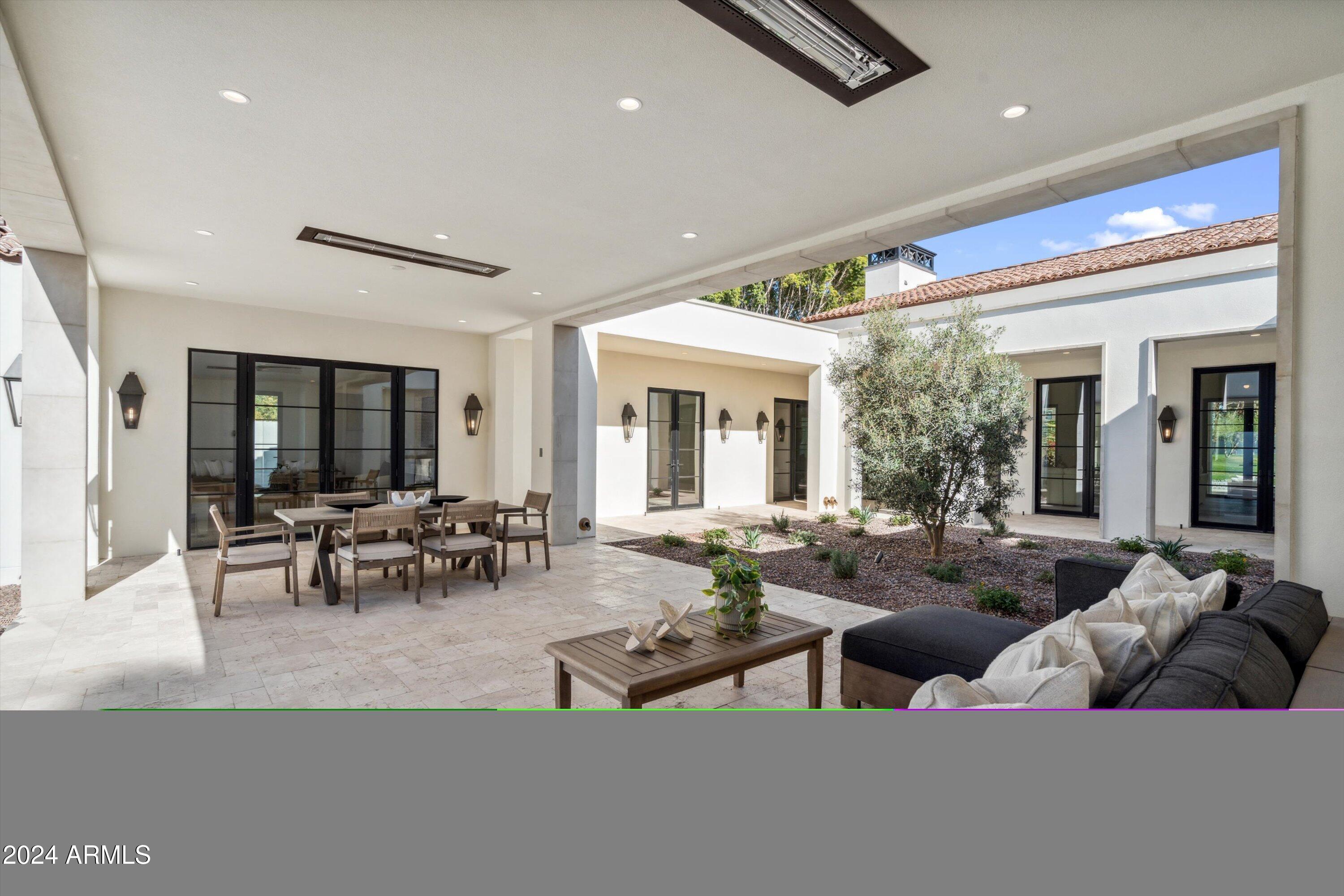 160 N COUNTRY CLUB Drive