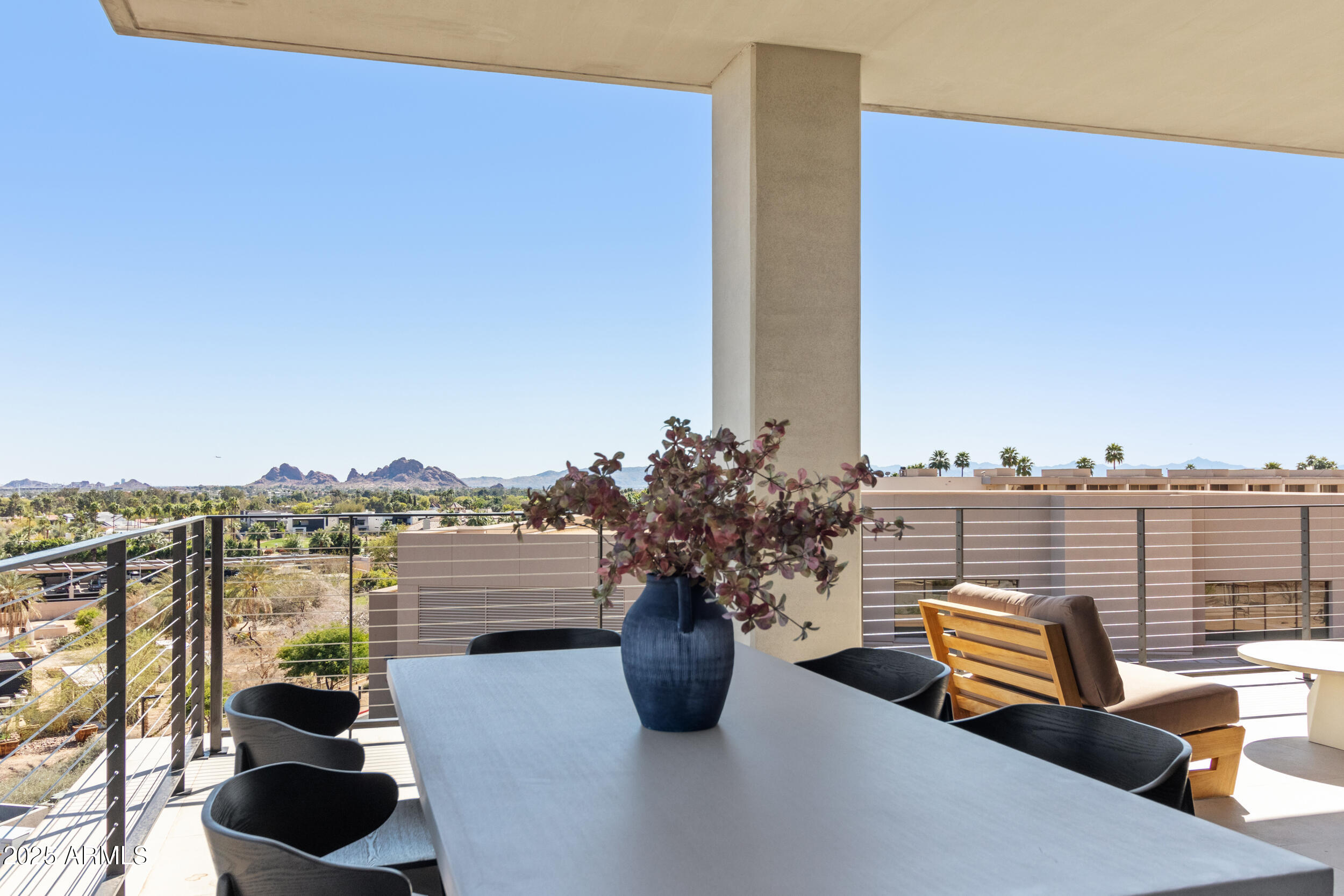 5000 N CAMELBACK RIDGE Drive, 302