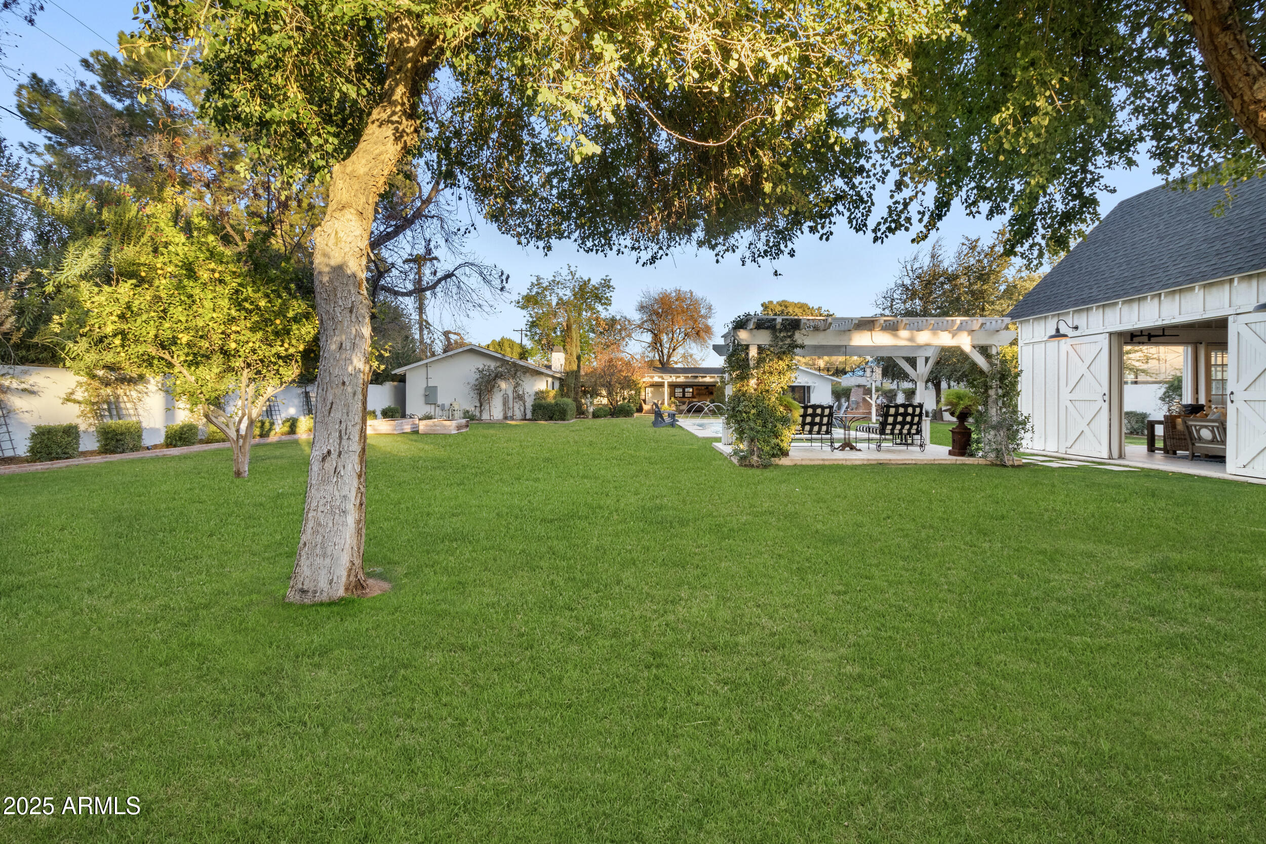 3048 N 45TH Street
