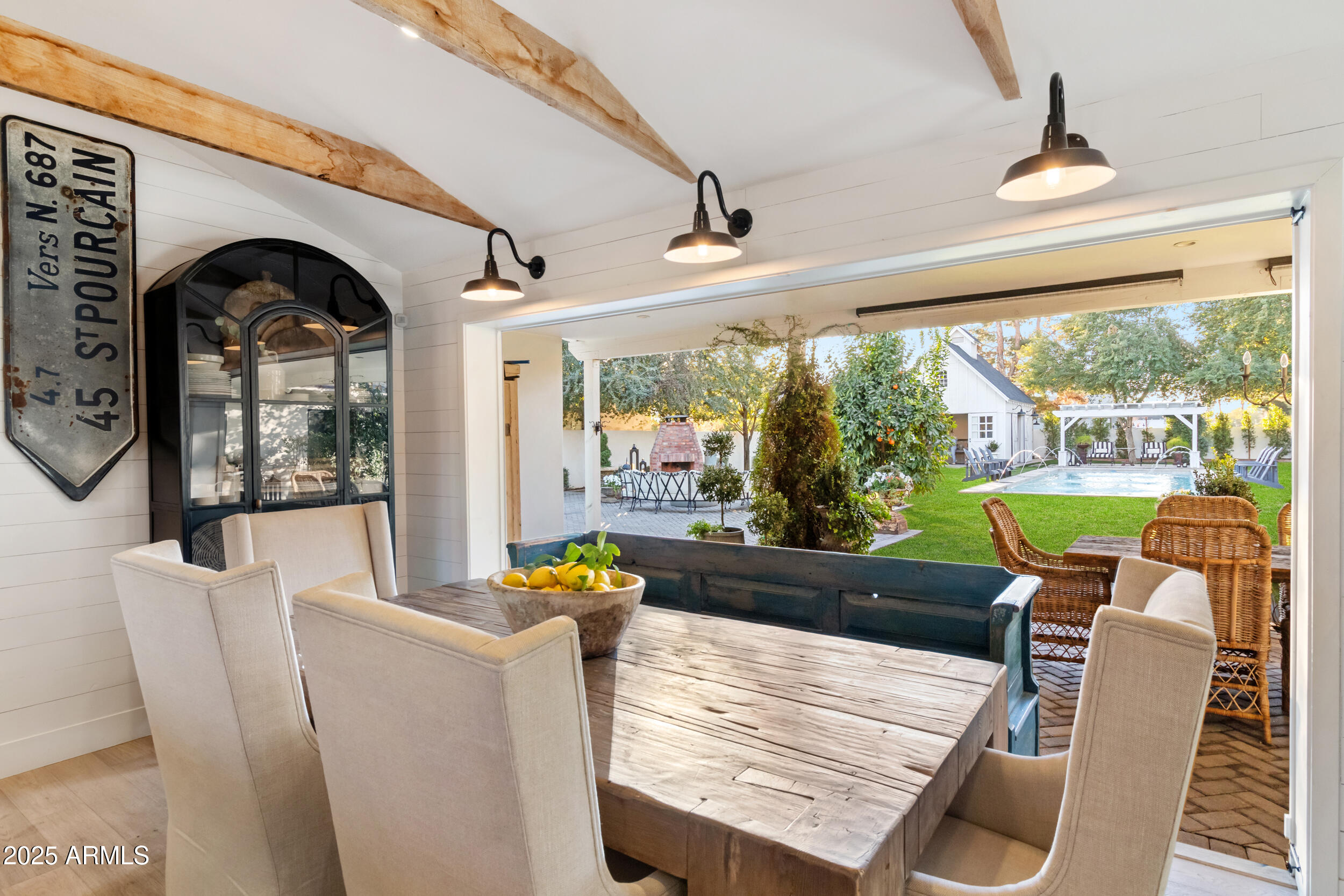 3048 N 45TH Street