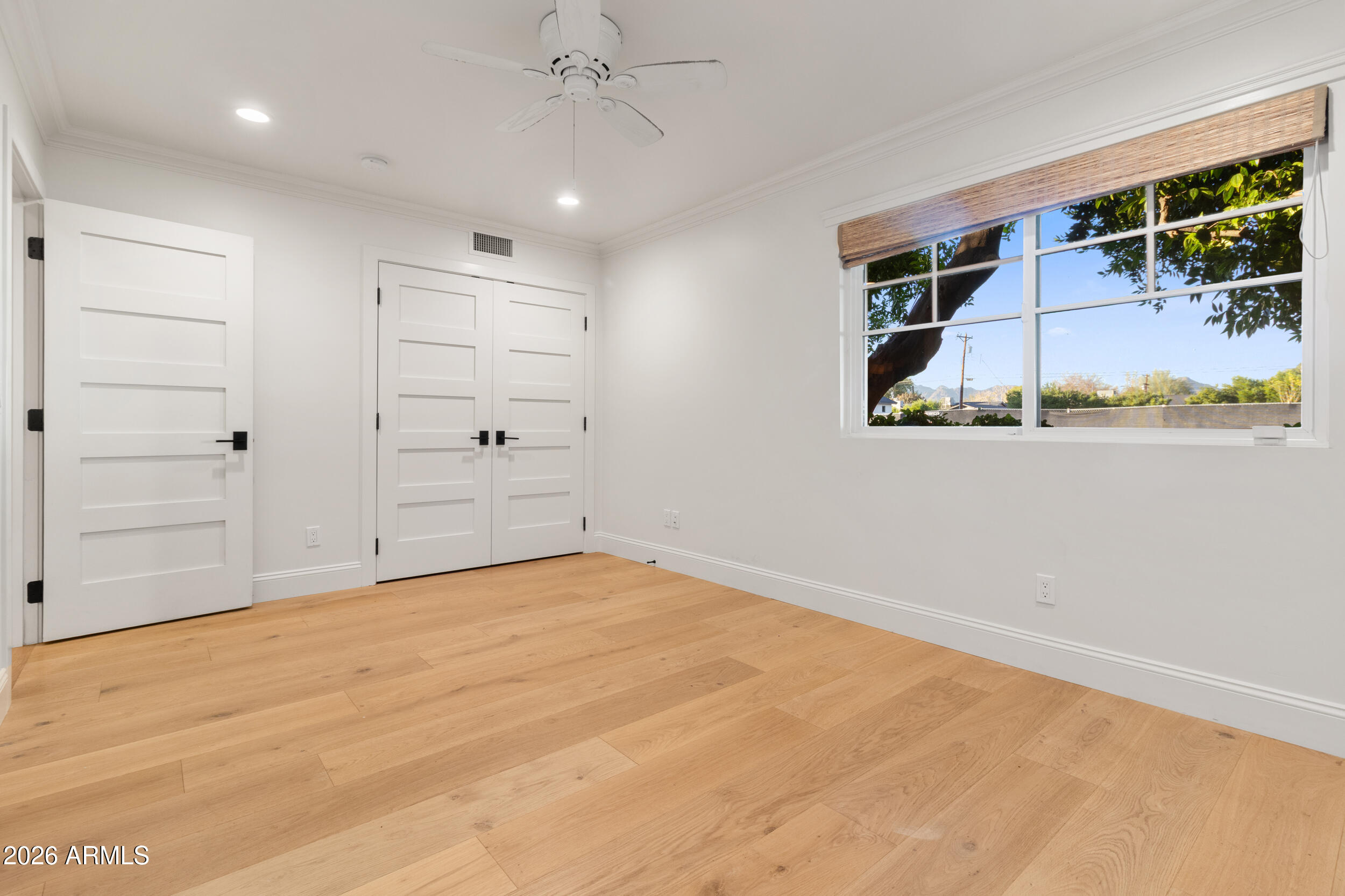 4021 E HAZELWOOD Street