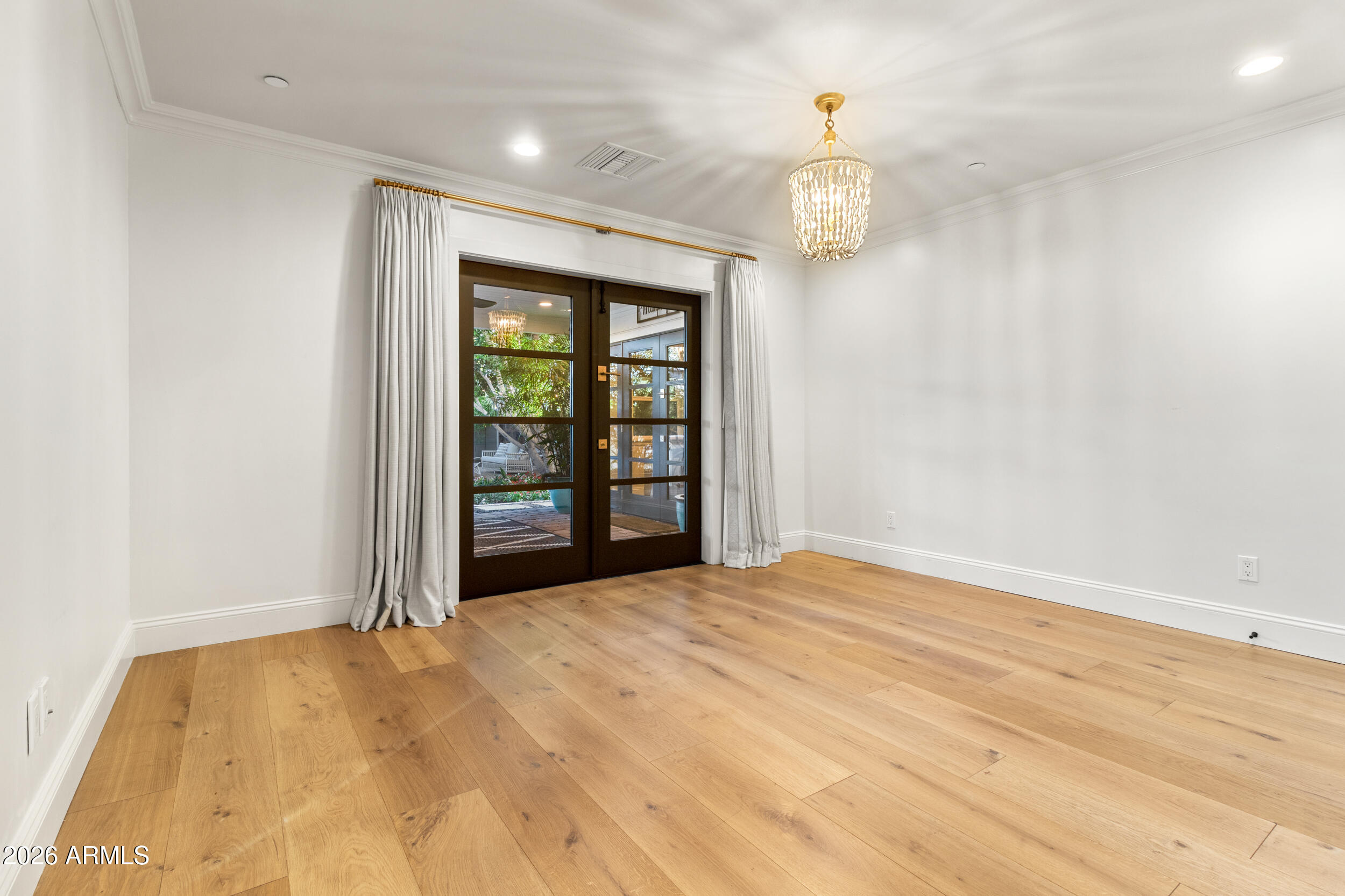 4021 E HAZELWOOD Street