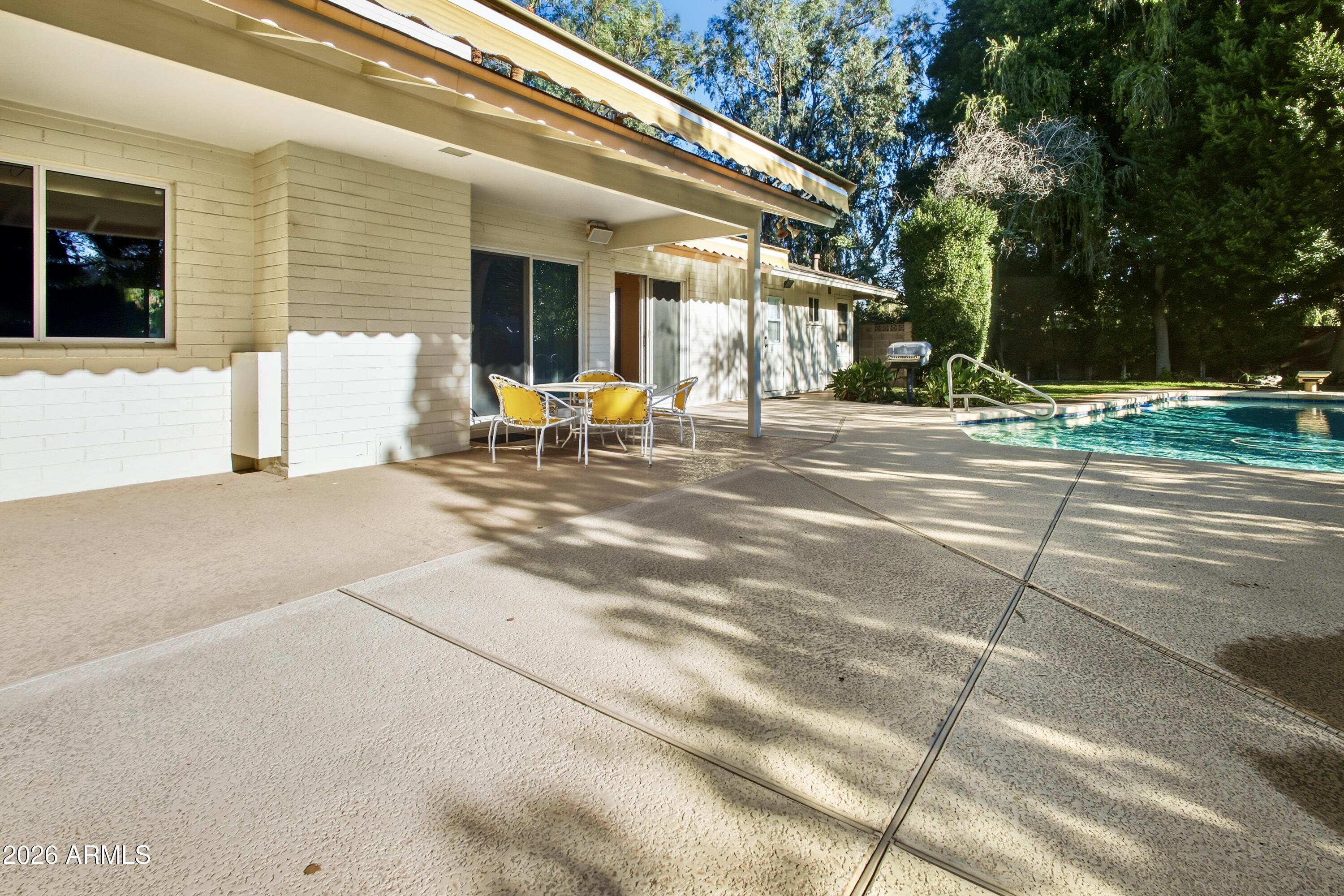 4851 E CALLE TUBERIA