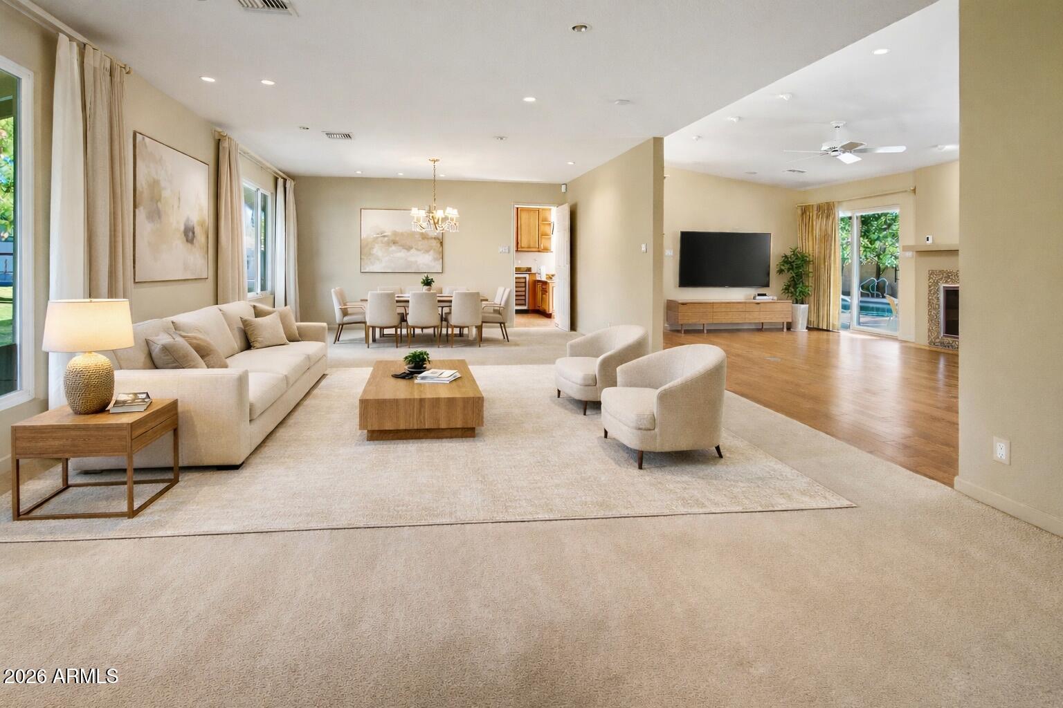 4851 E CALLE TUBERIA