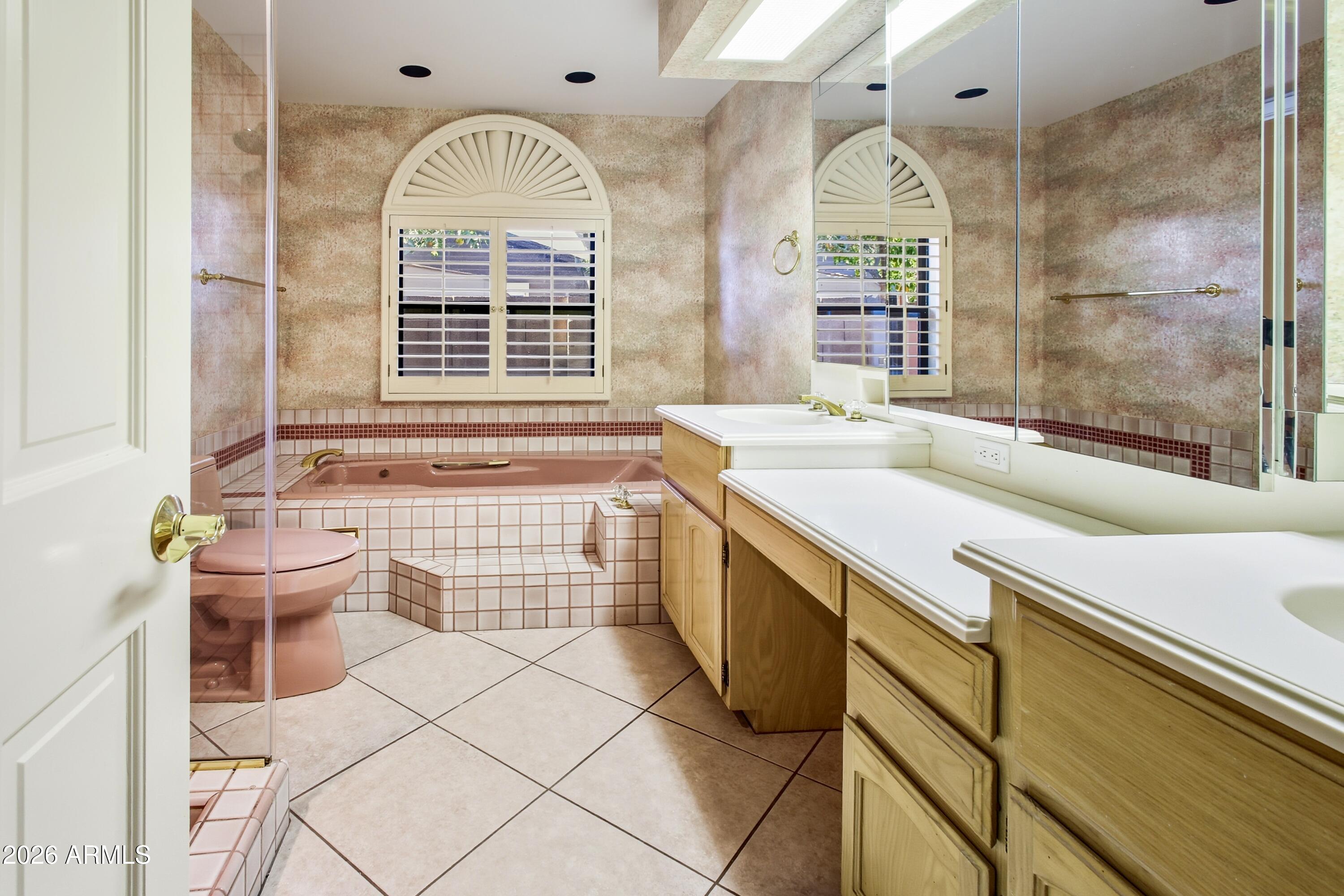 4851 E CALLE TUBERIA