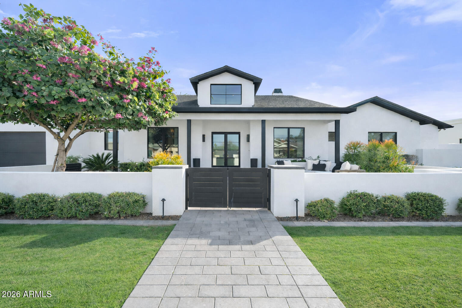 7251 E VISTA Drive