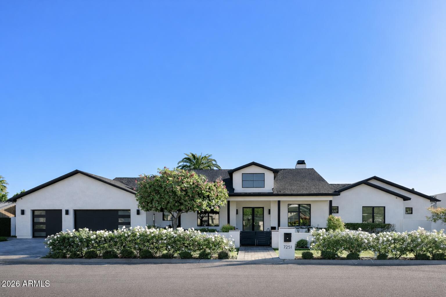 7251 E VISTA Drive