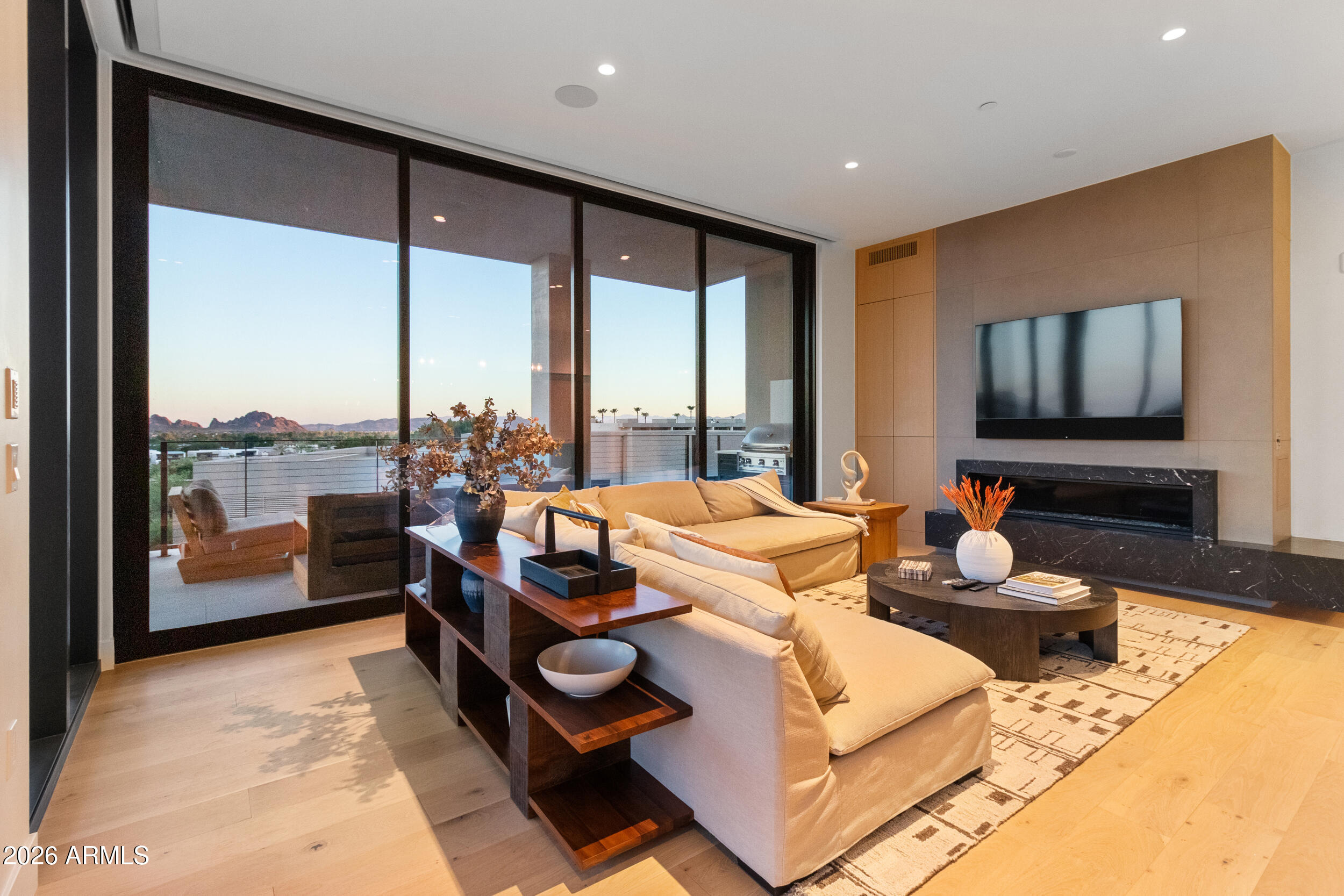 5000 N CAMELBACK RIDGE Drive 302
