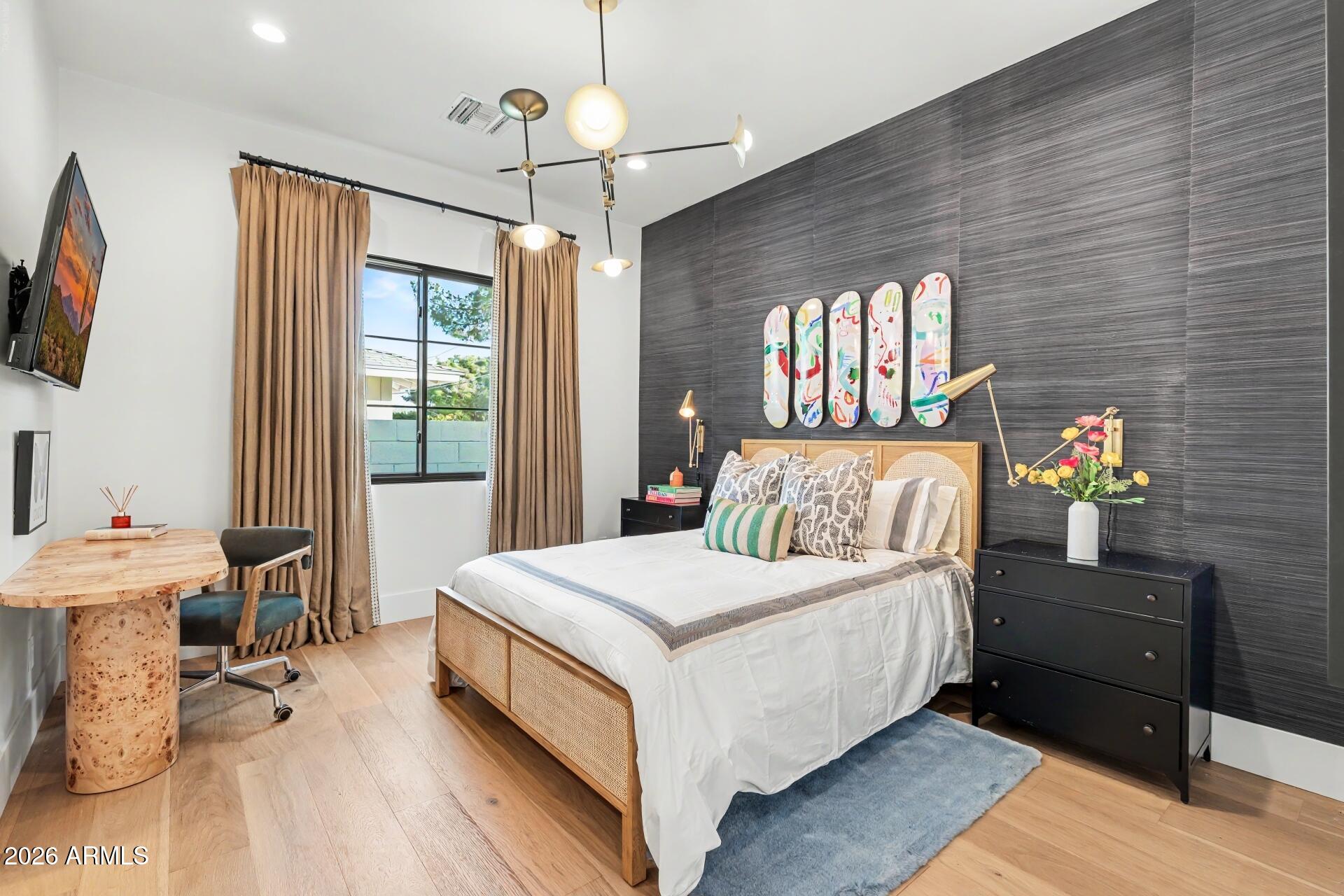 4557 E CALLE TUBERIA