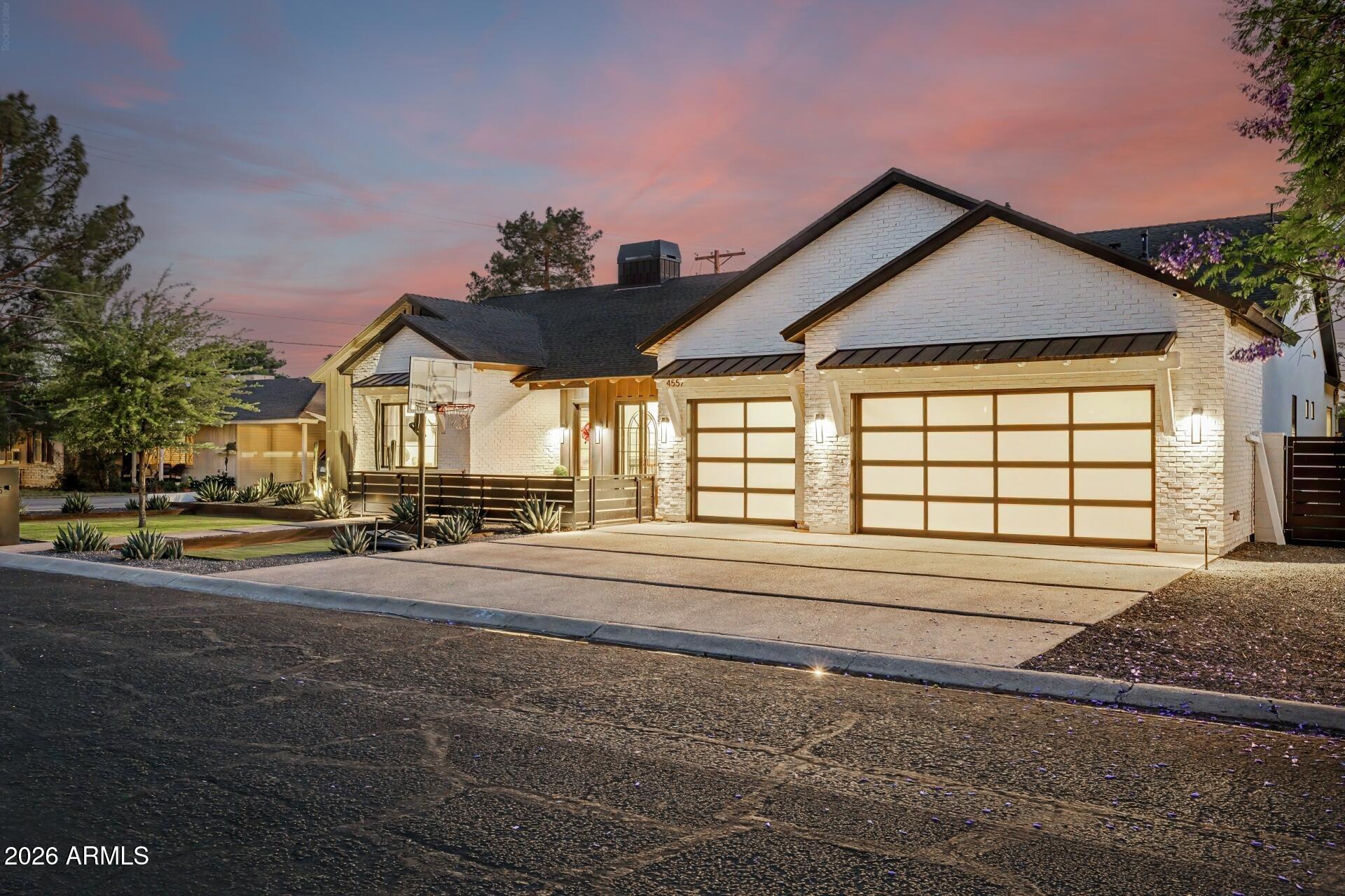 4557 E CALLE TUBERIA