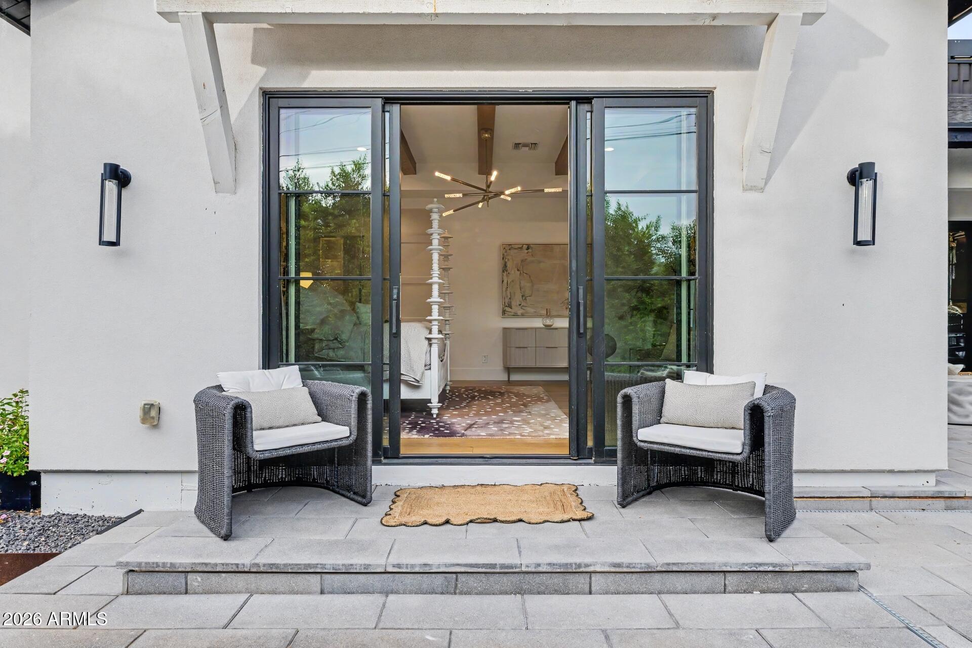 4557 E CALLE TUBERIA