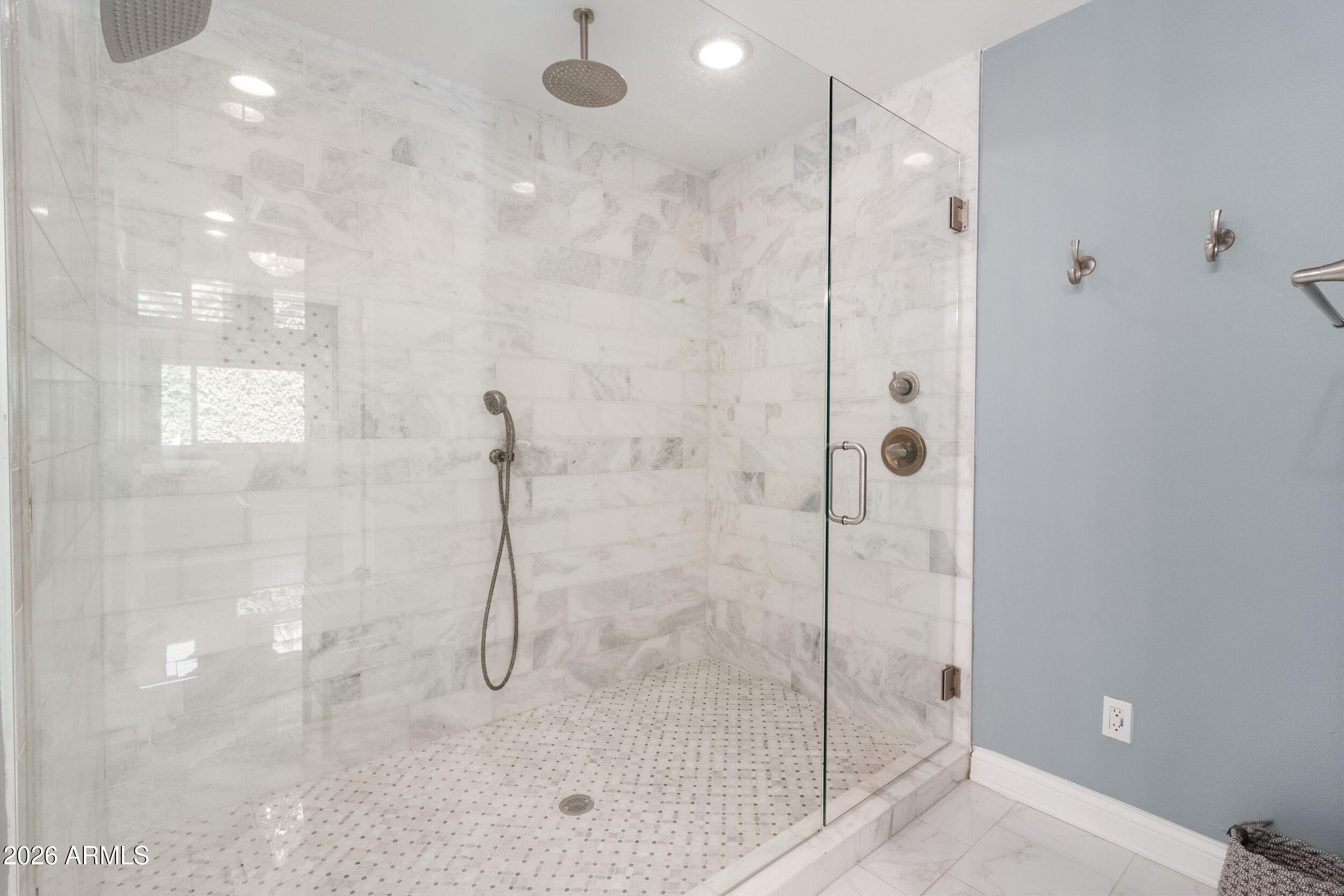 2945 N 47TH Place