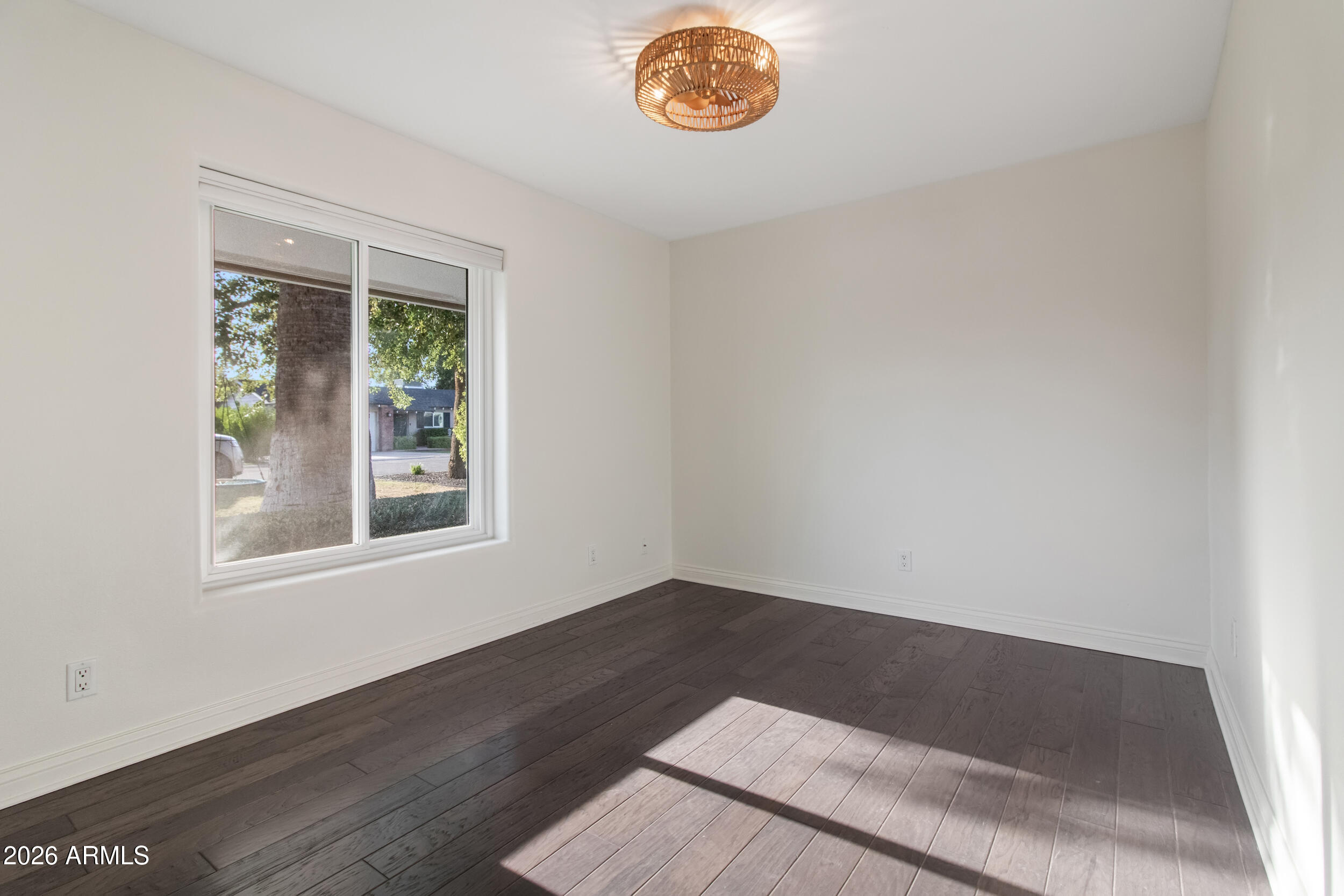 2945 N 47TH Place