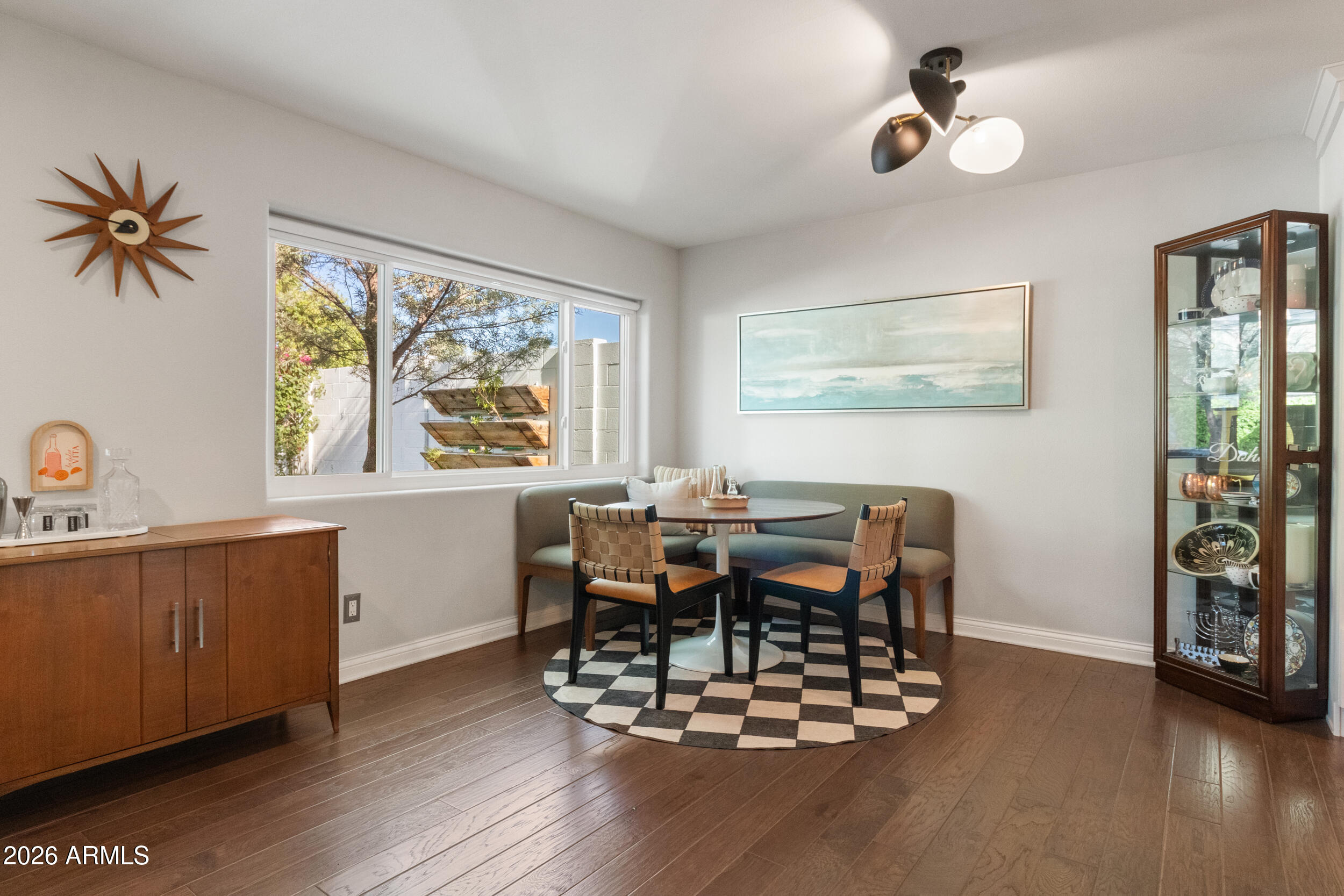 2945 N 47TH Place