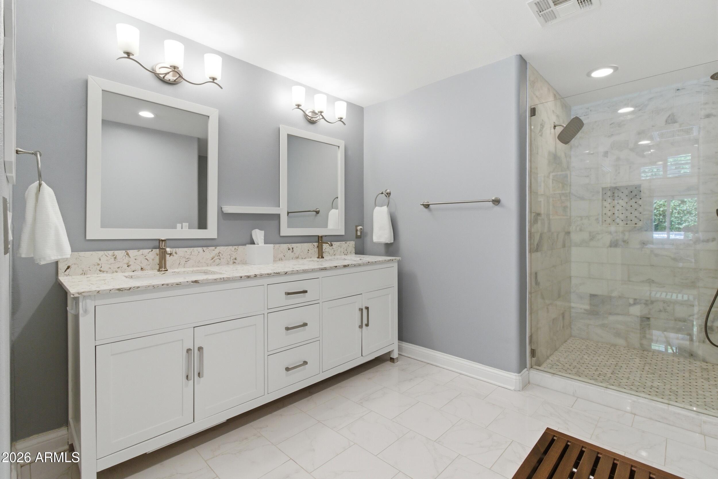 2945 N 47TH Place