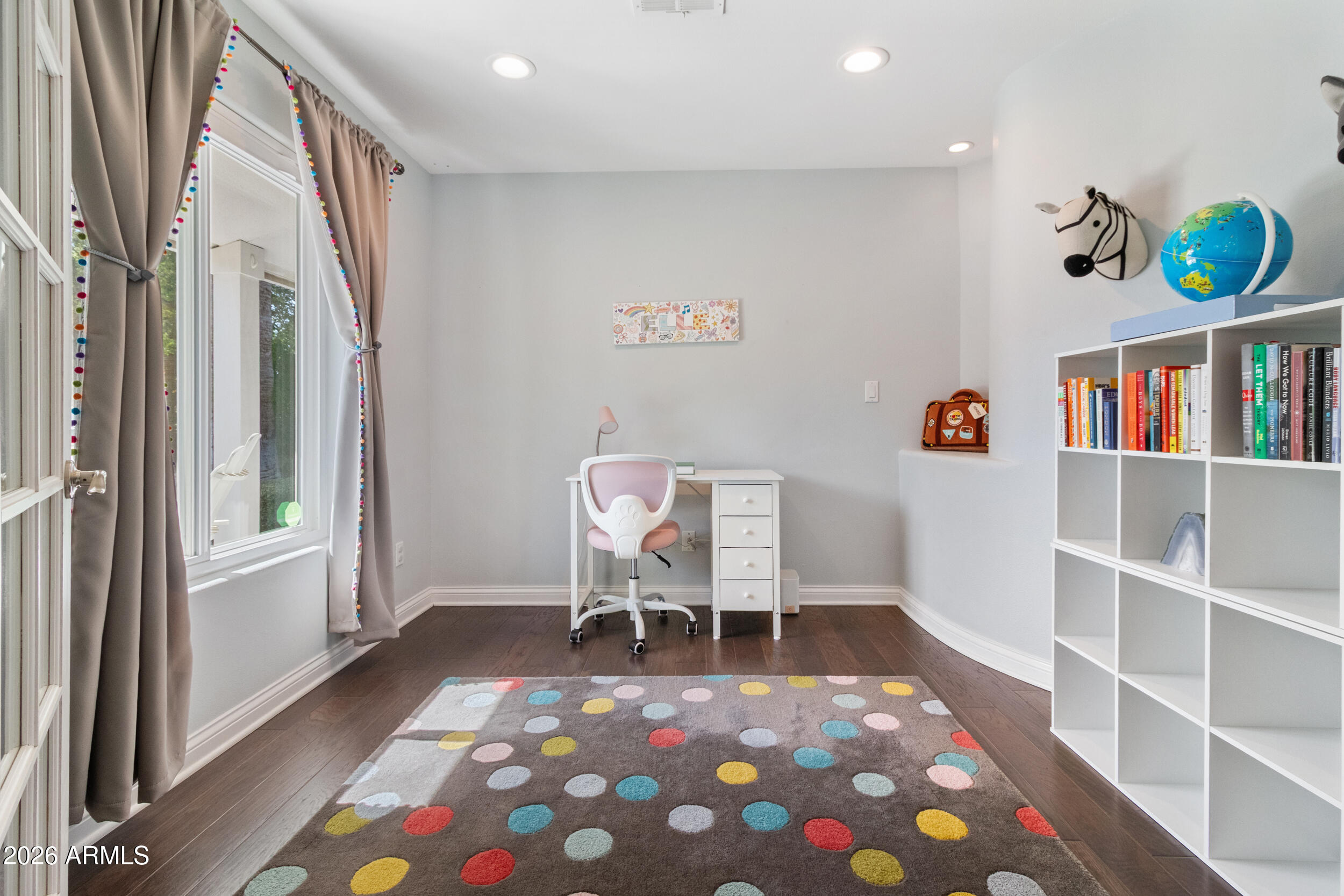 2945 N 47TH Place