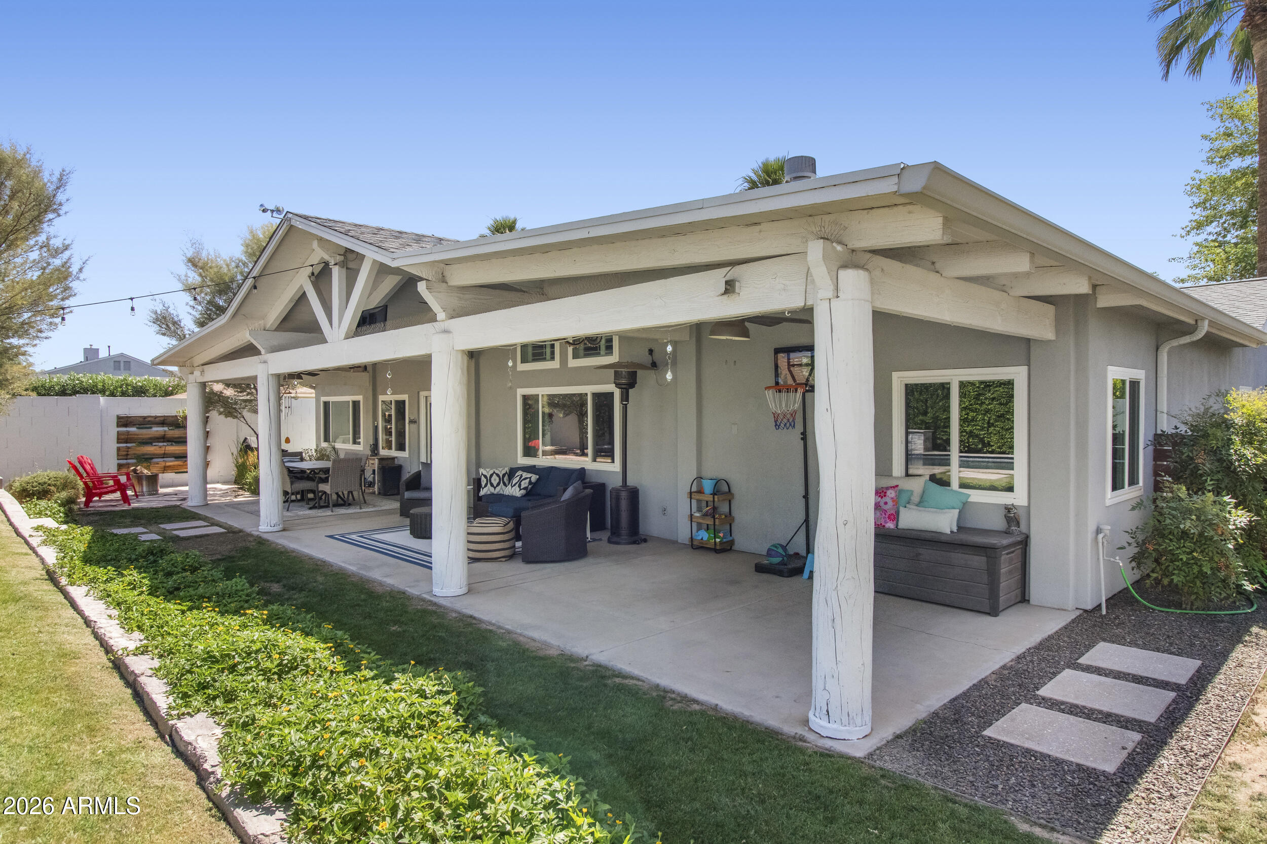 2945 N 47TH Place
