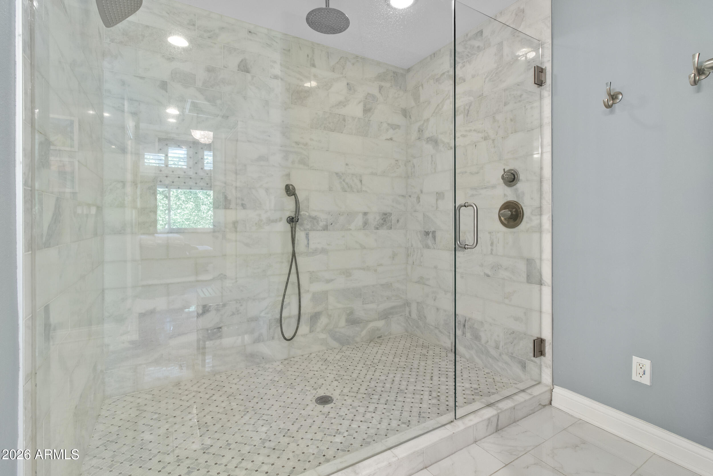 2945 N 47TH Place