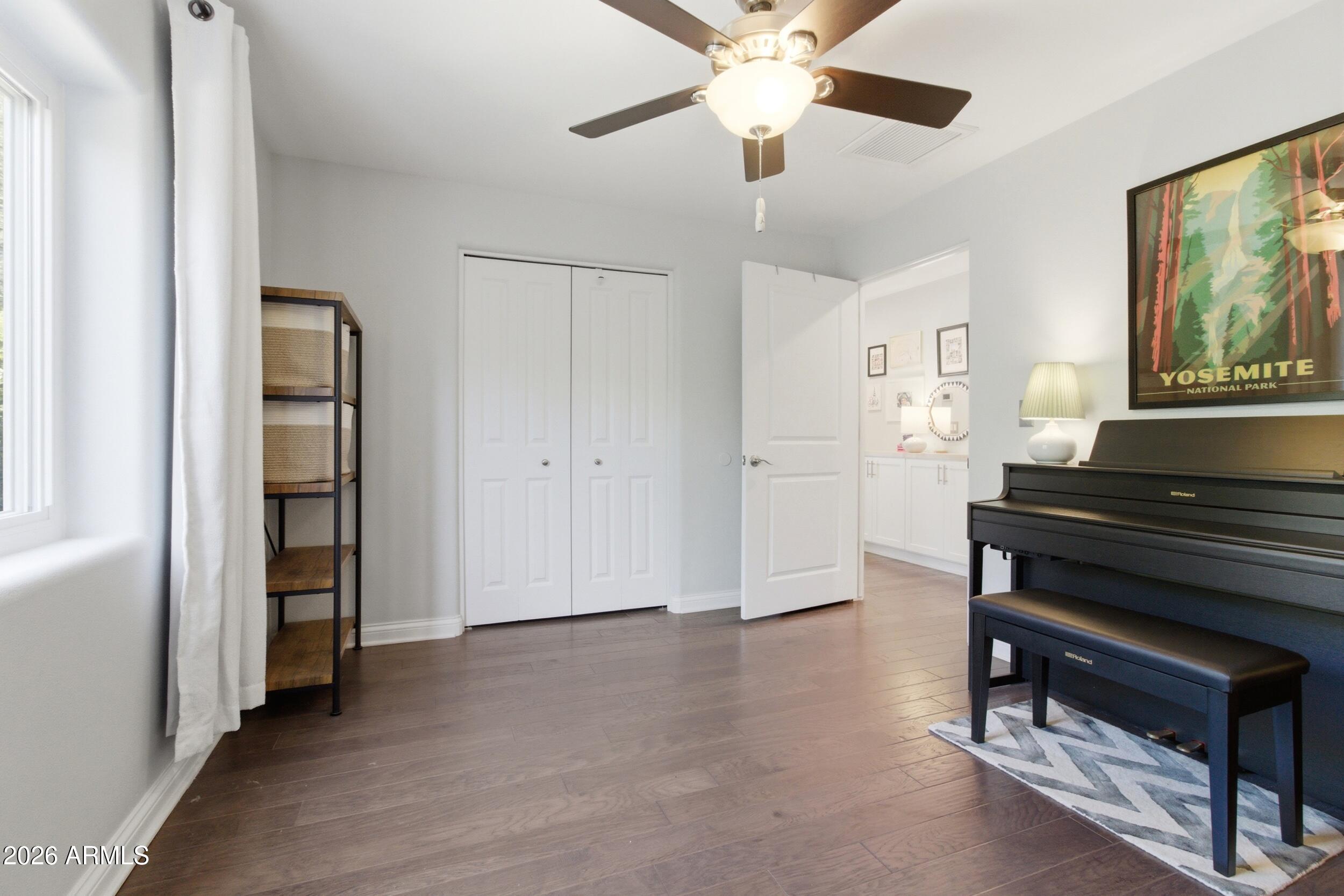 2945 N 47TH Place