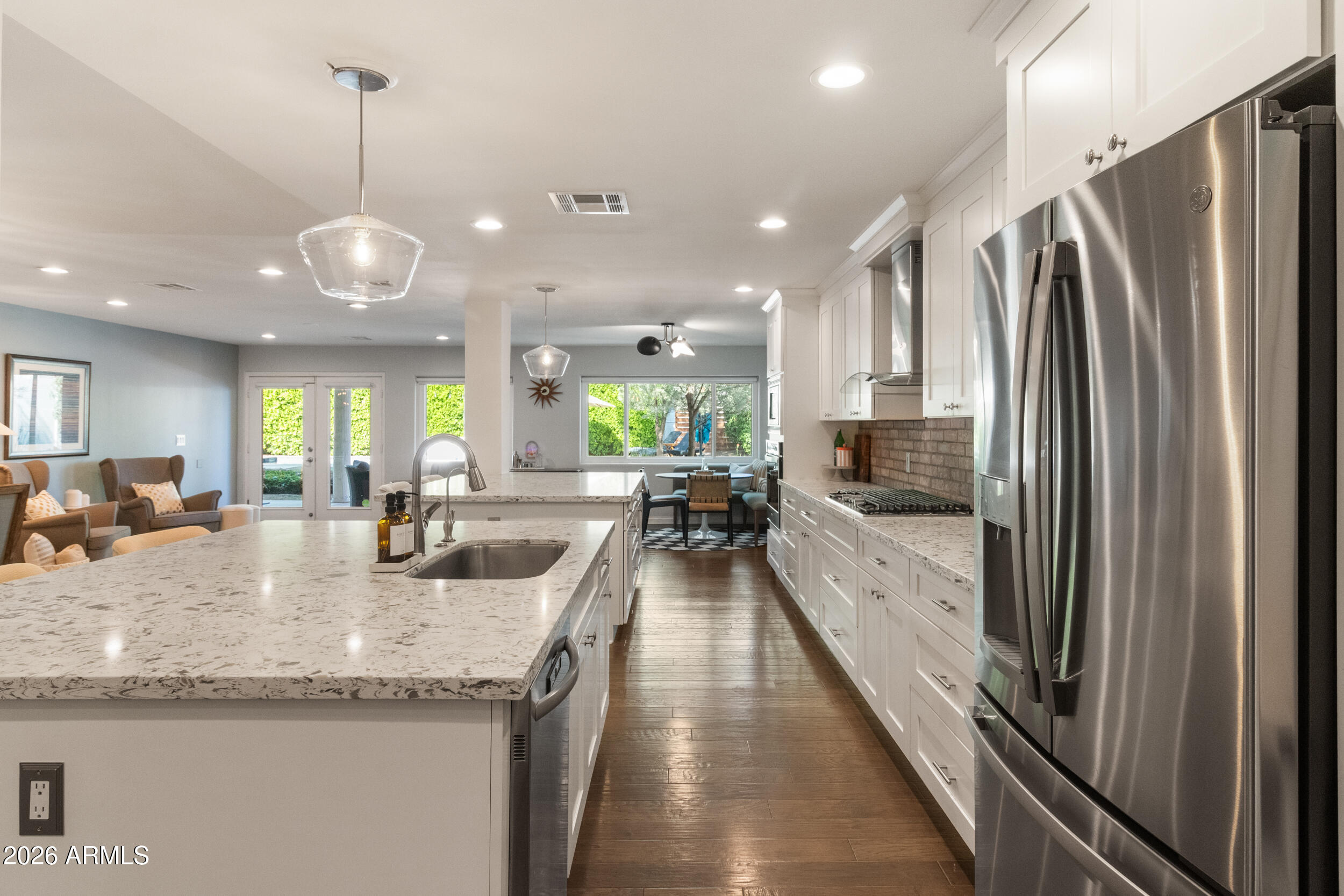 2945 N 47TH Place