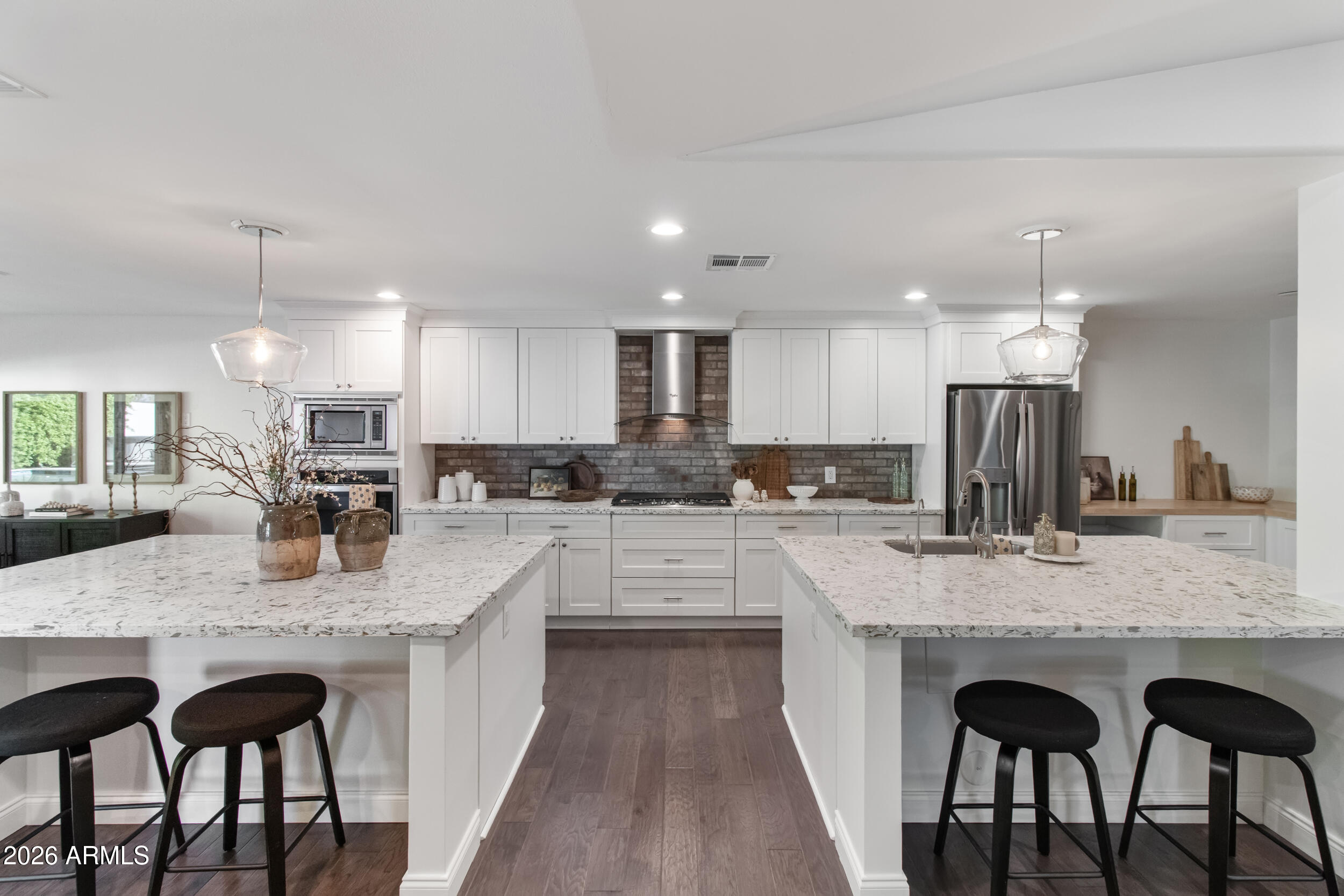 2945 N 47TH Place