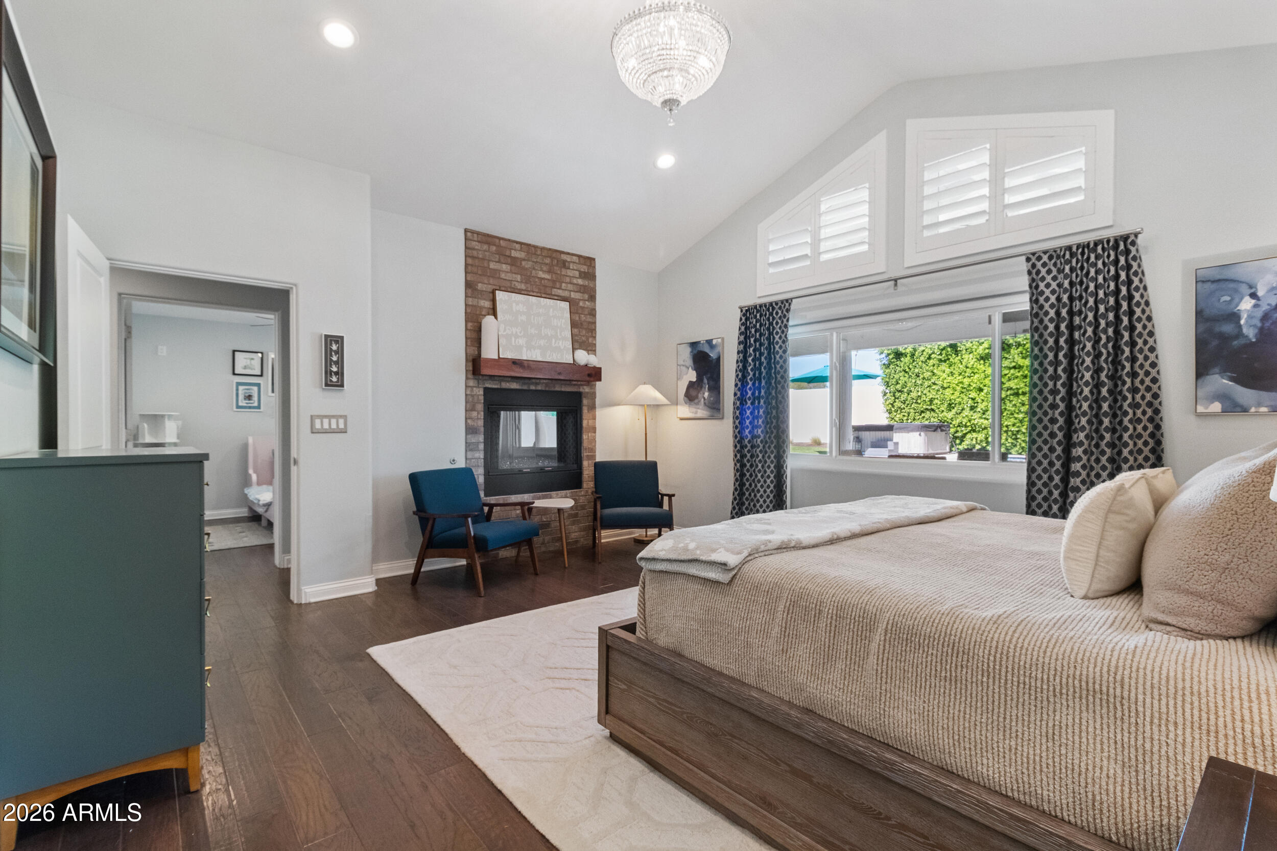 2945 N 47TH Place