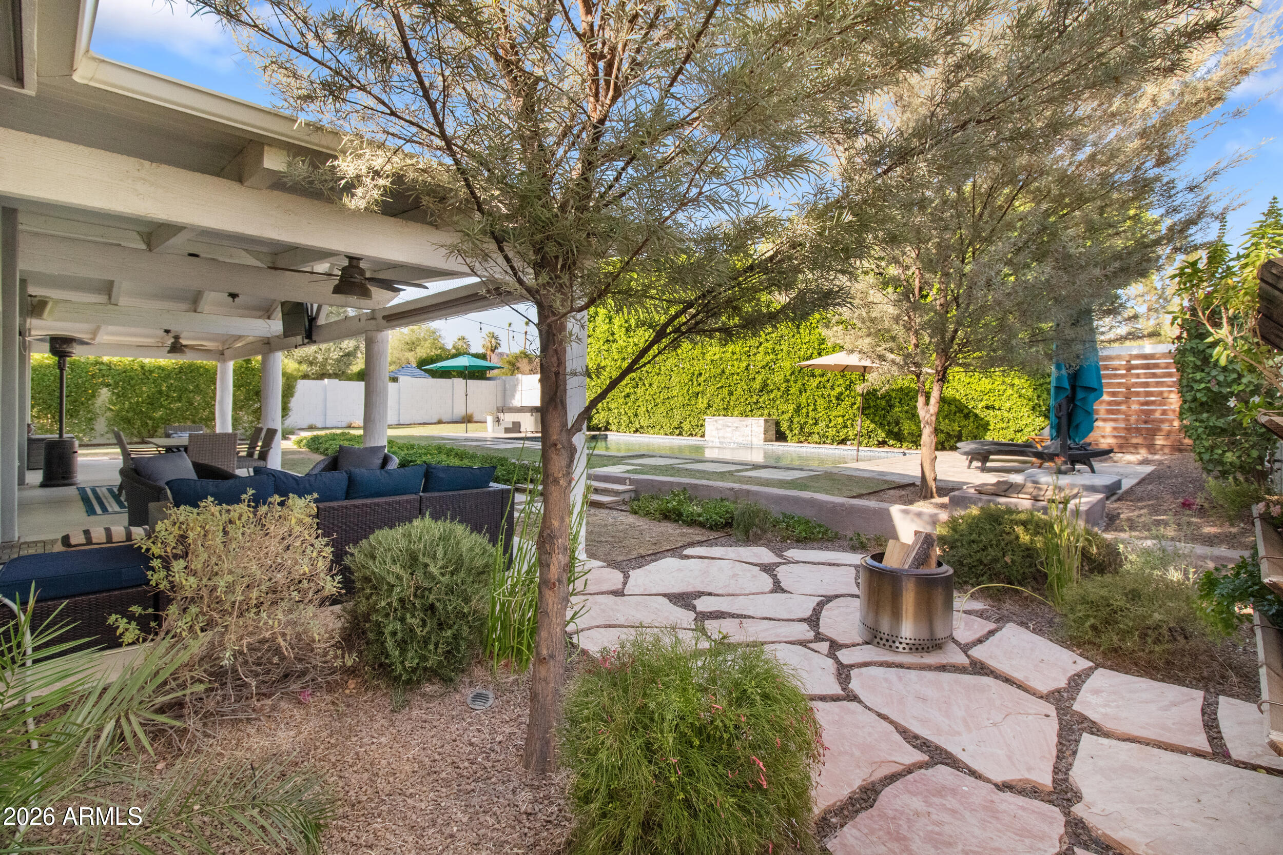 2945 N 47TH Place