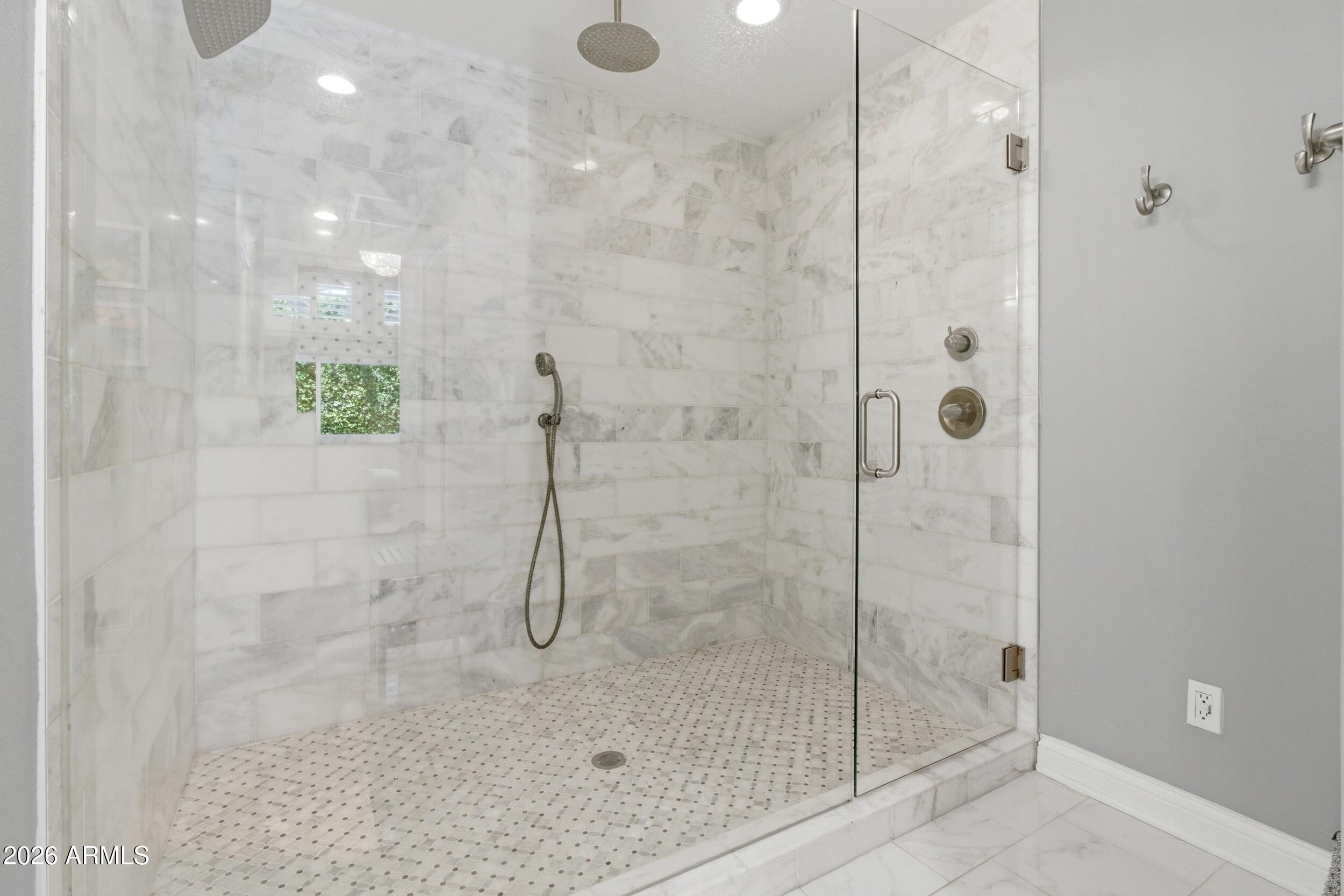2945 N 47TH Place