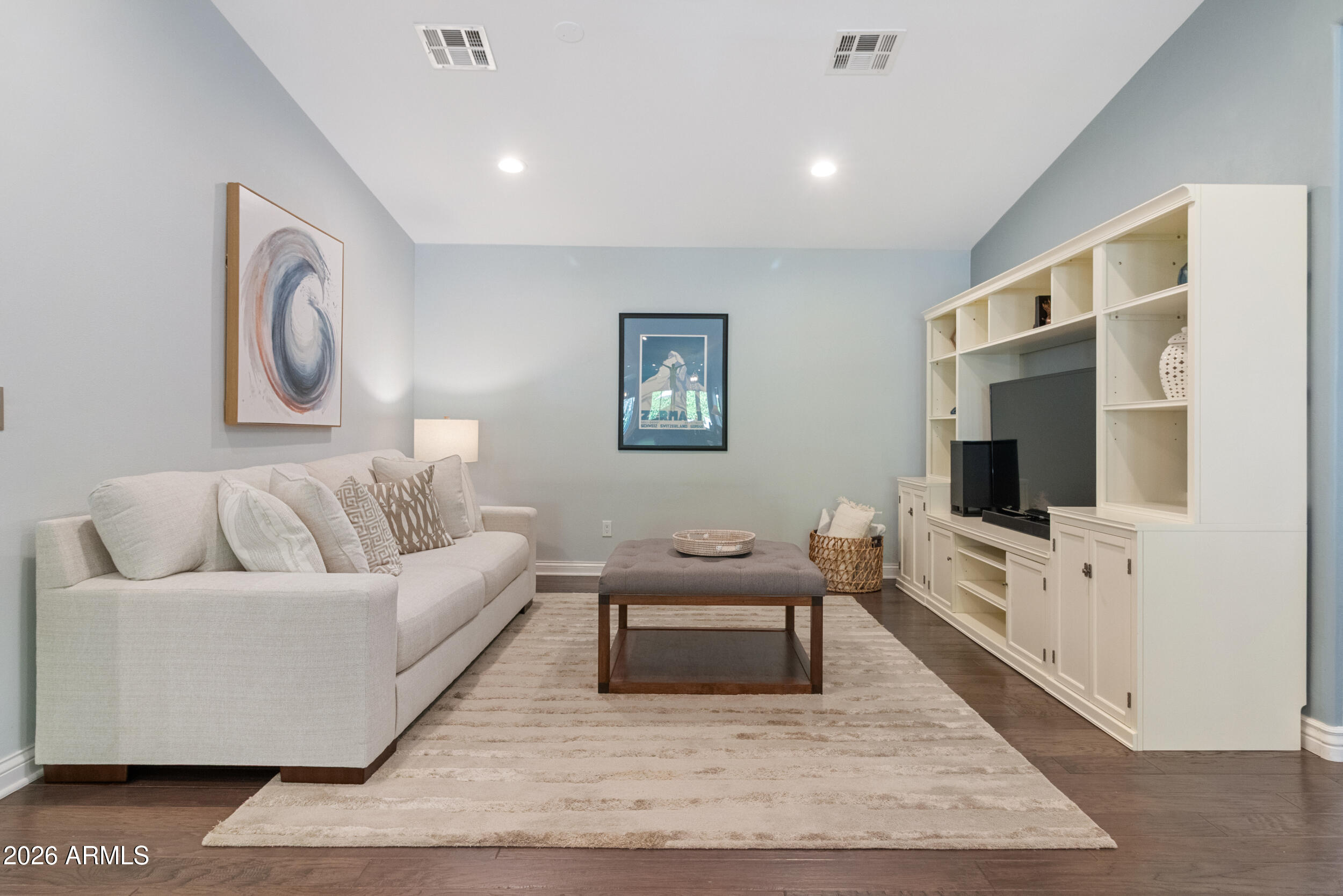 2945 N 47TH Place