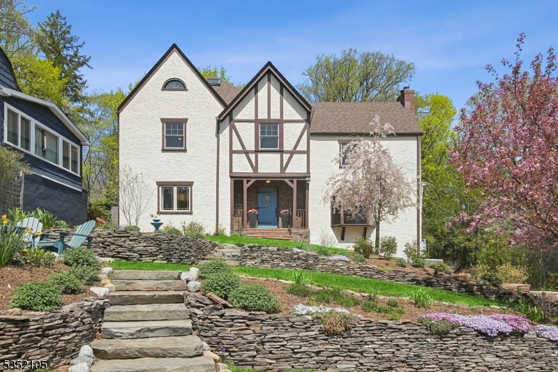15 Warner Rd