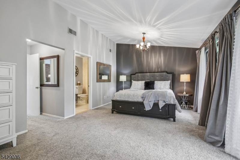 12 Louisburg Sq