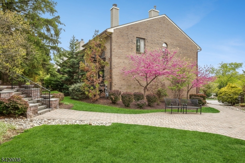 12 Louisburg Sq