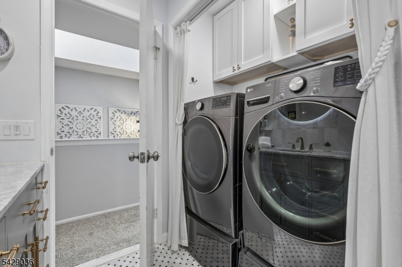 12 Louisburg Sq