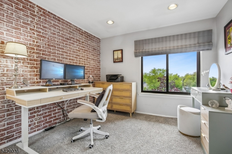 12 Louisburg Sq