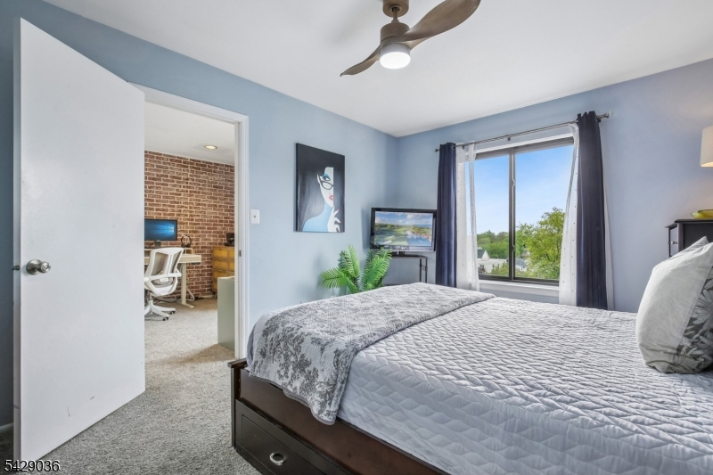 12 Louisburg Sq